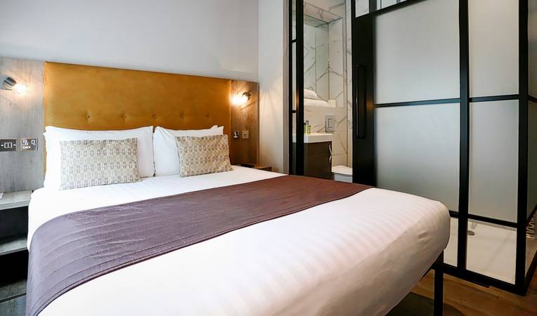 Euston Square Hotel