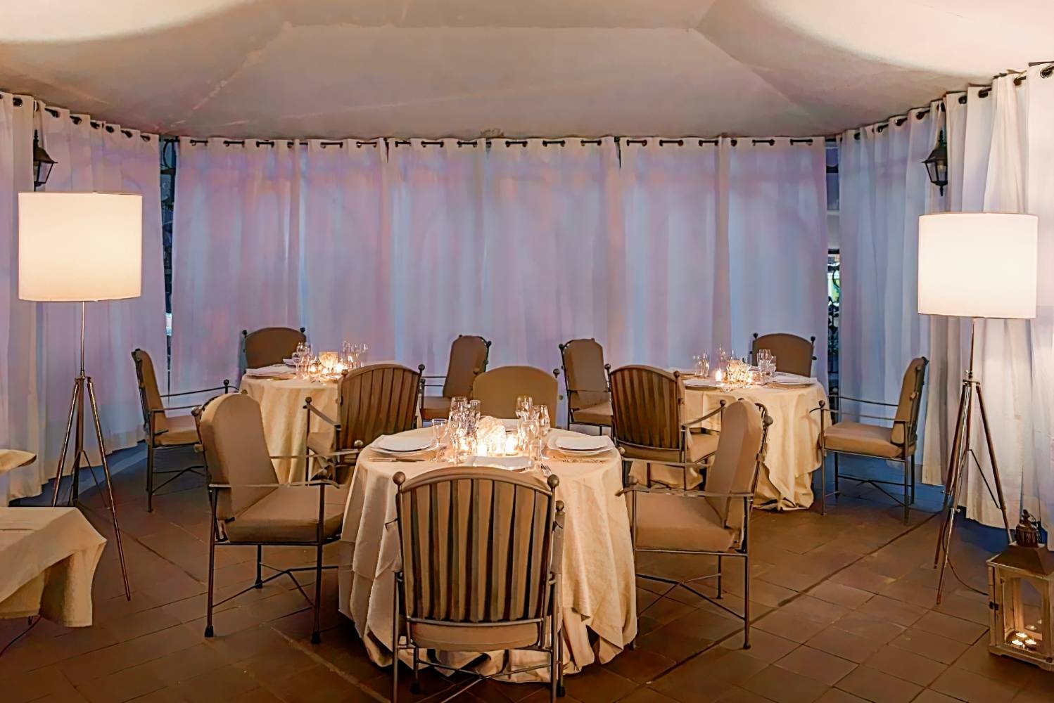 Ambasciatori Place Hotel