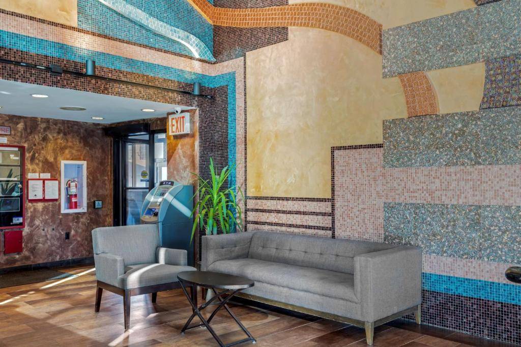 Best Western Plus Brooklyn Bay Hotel