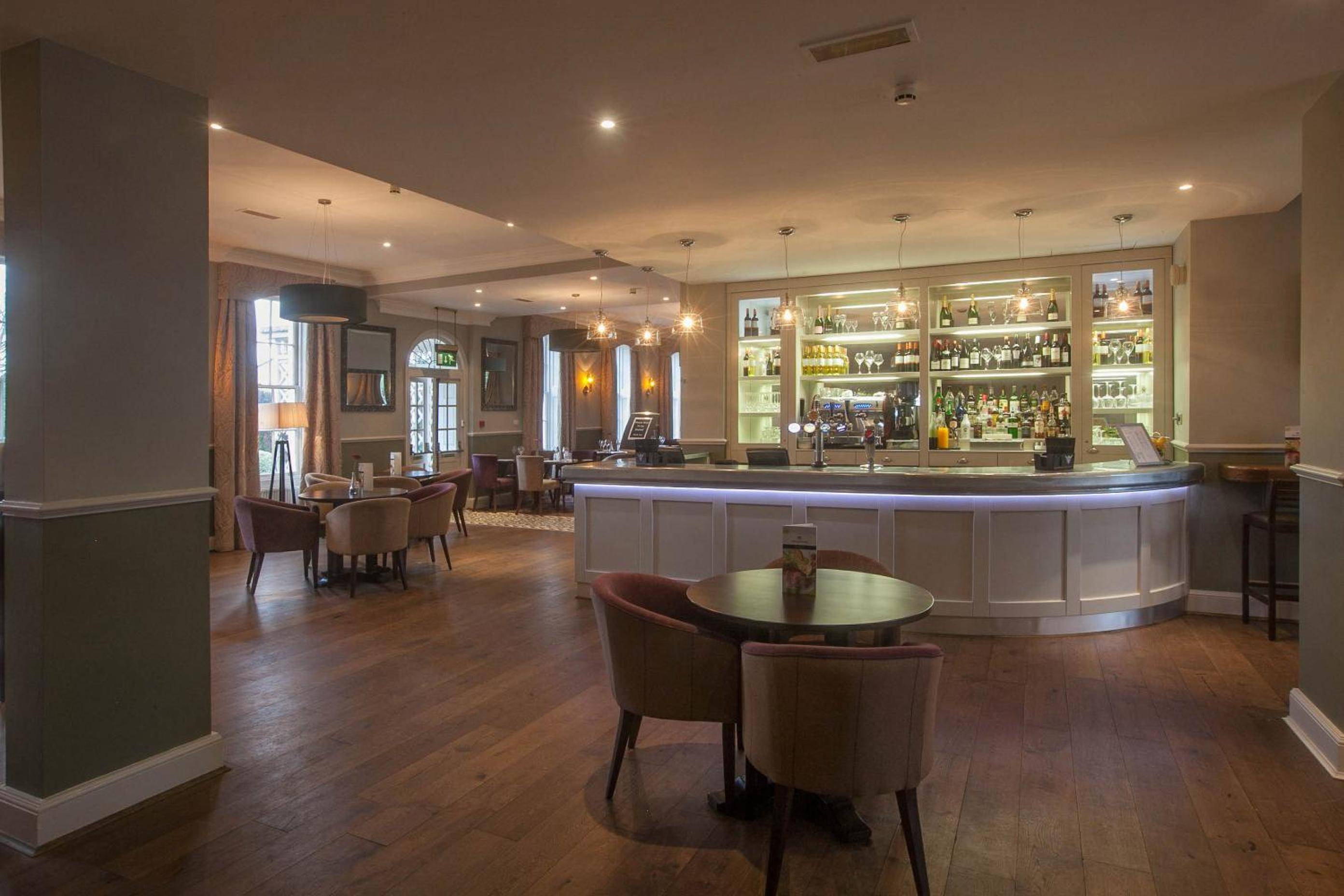 London Chigwell Prince Regent Hotel, Signature Collection By Best Western