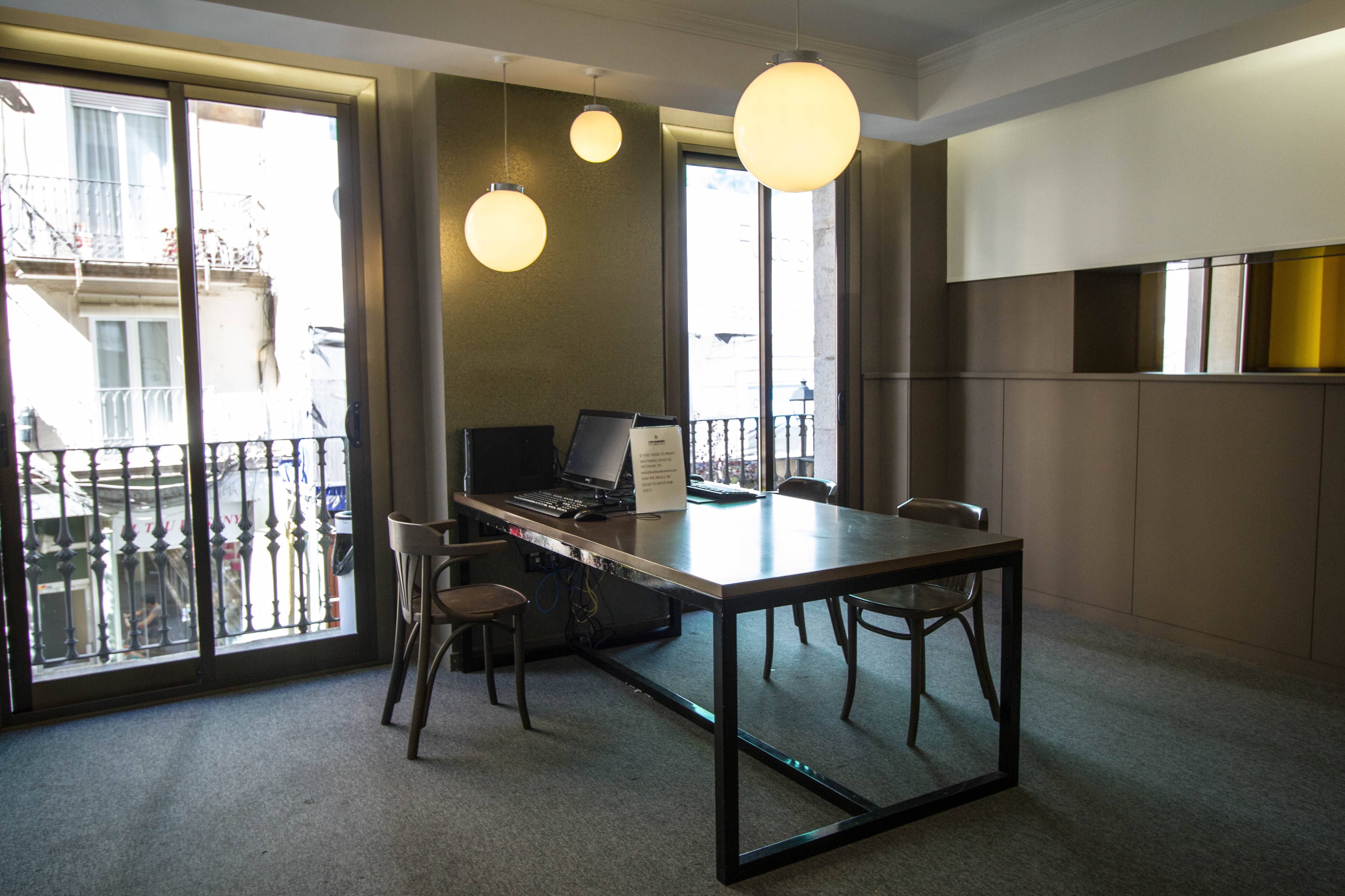 Hotel Moderno Bcn