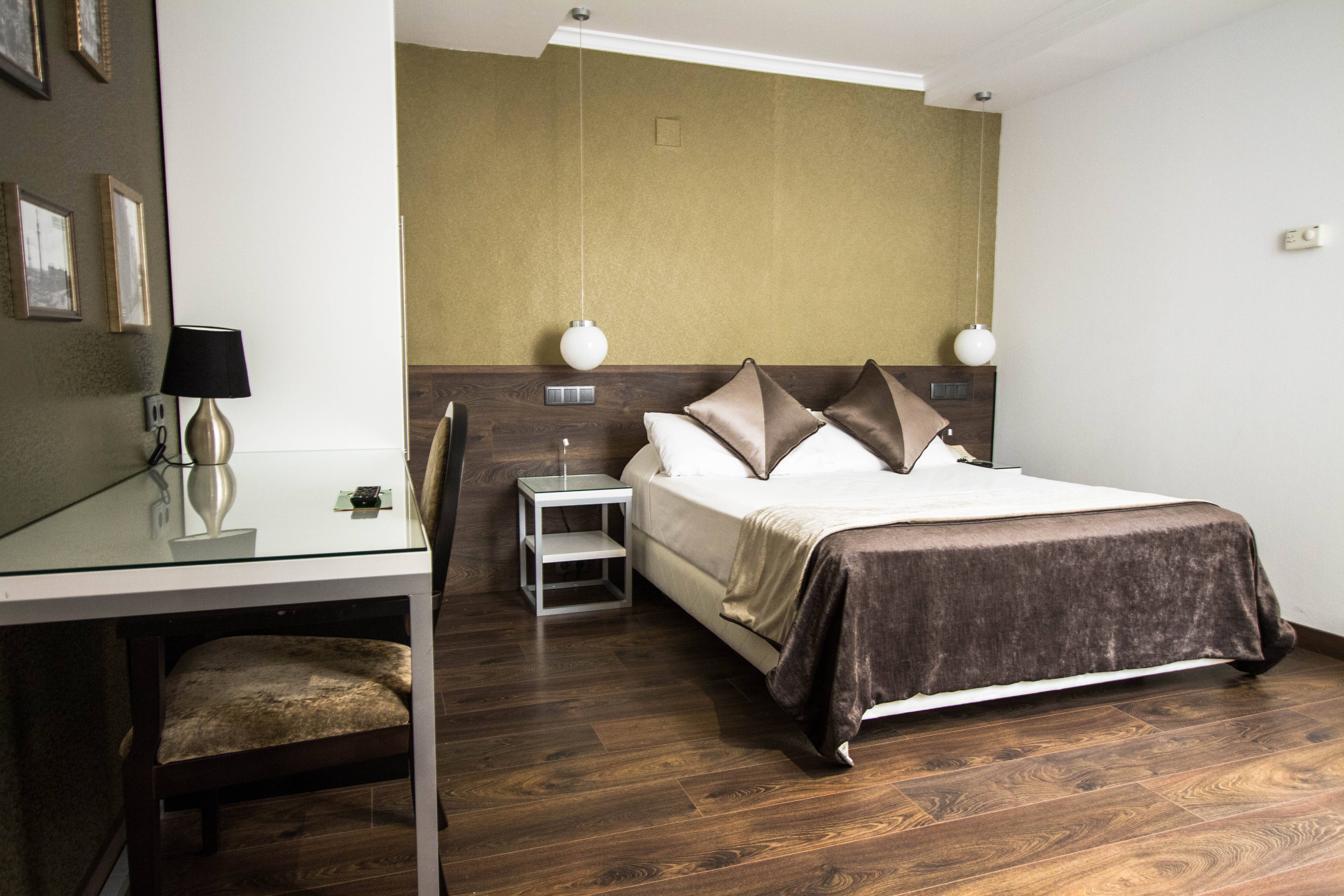 Hotel Moderno Bcn