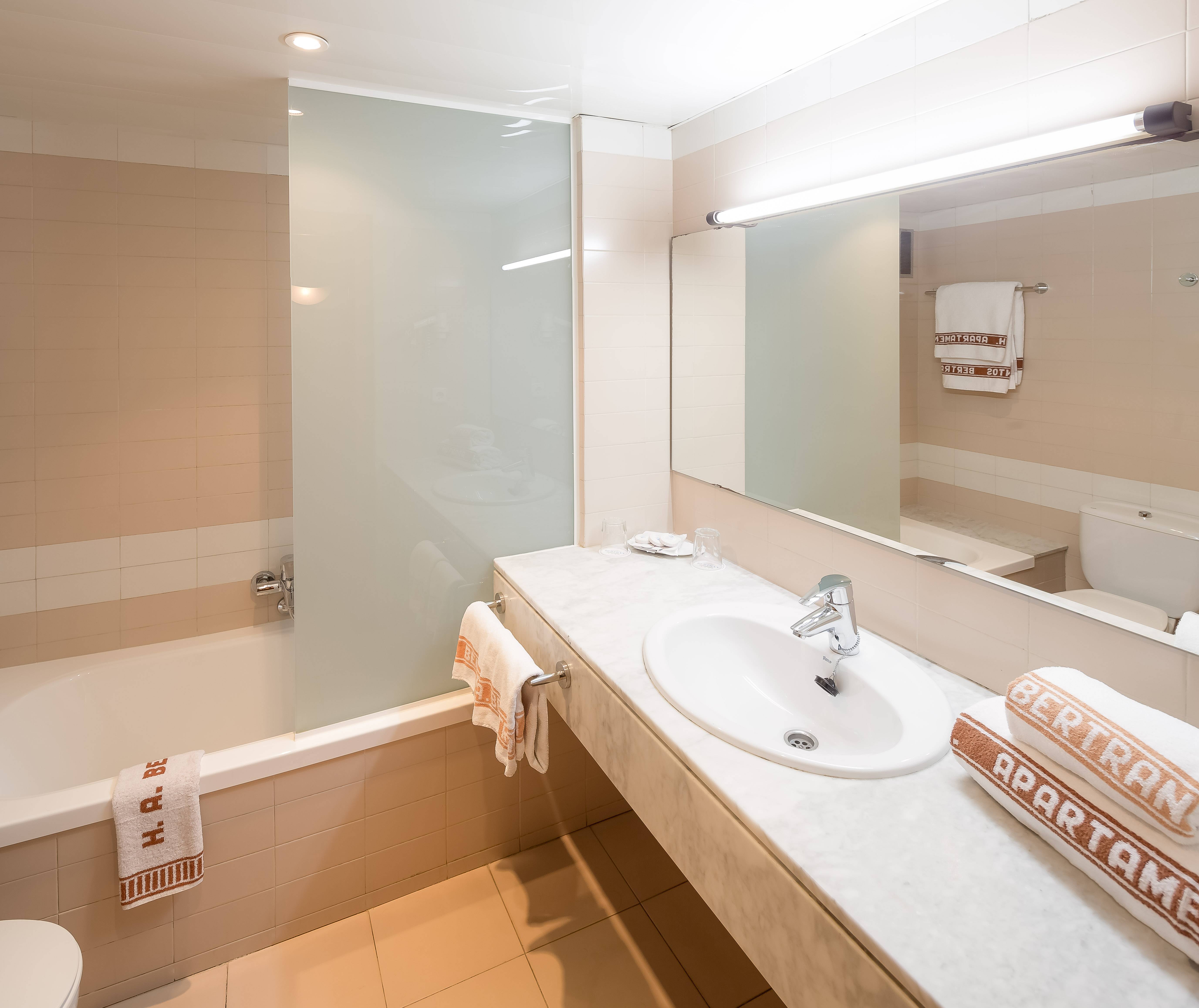 Aparthotel Bertrán