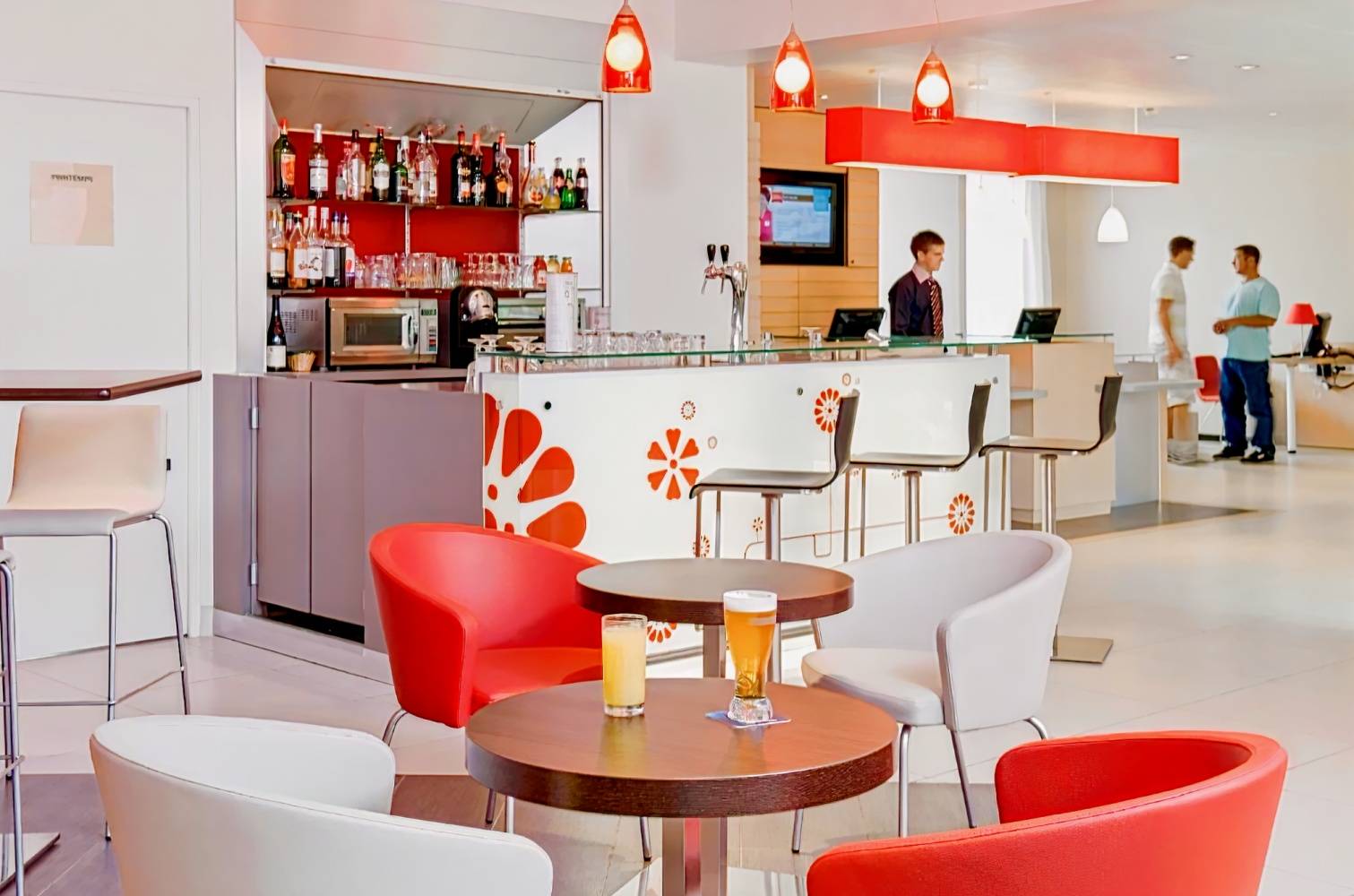 ibis Senlis