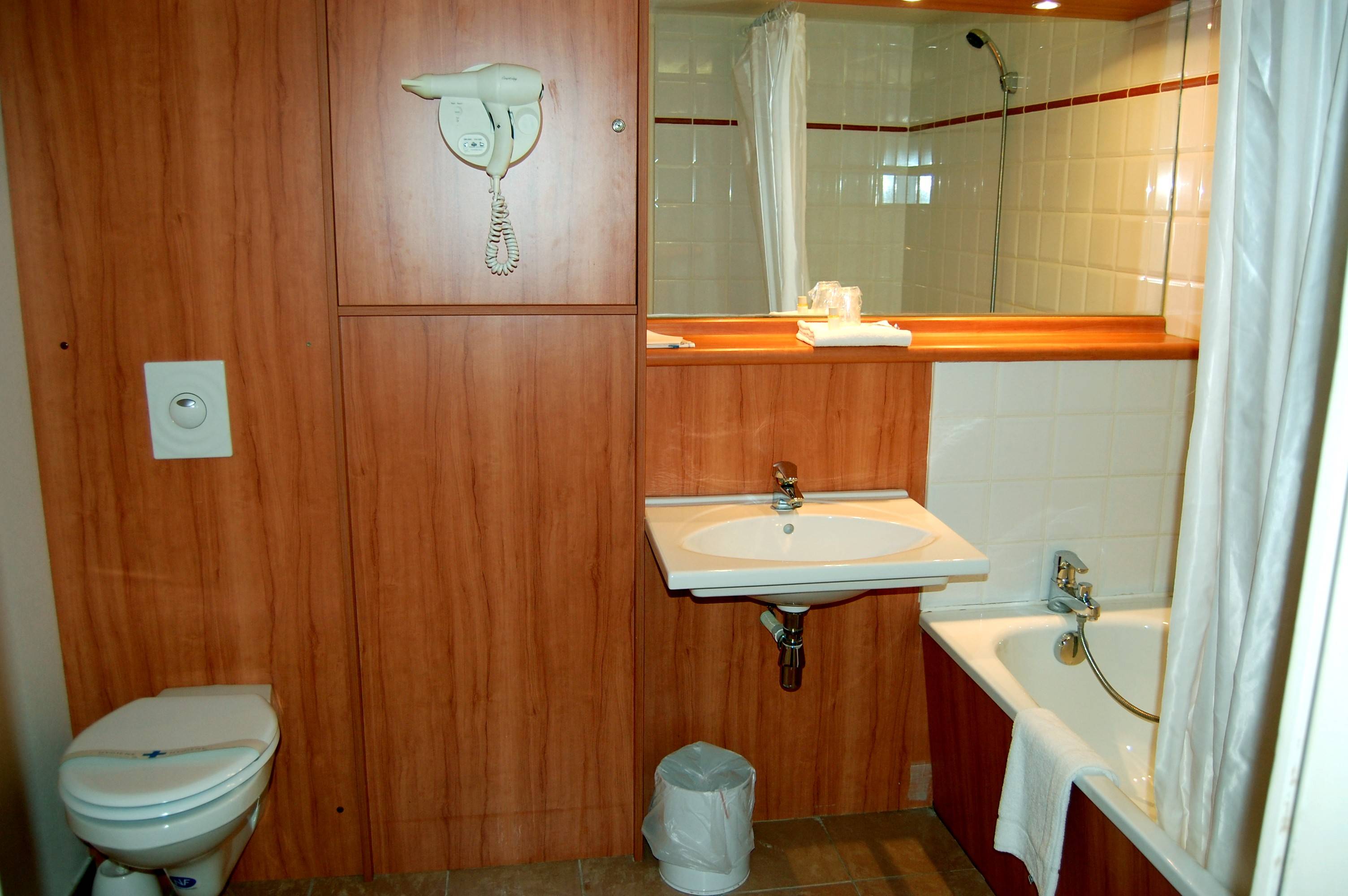 Hôtel Lyon Bron