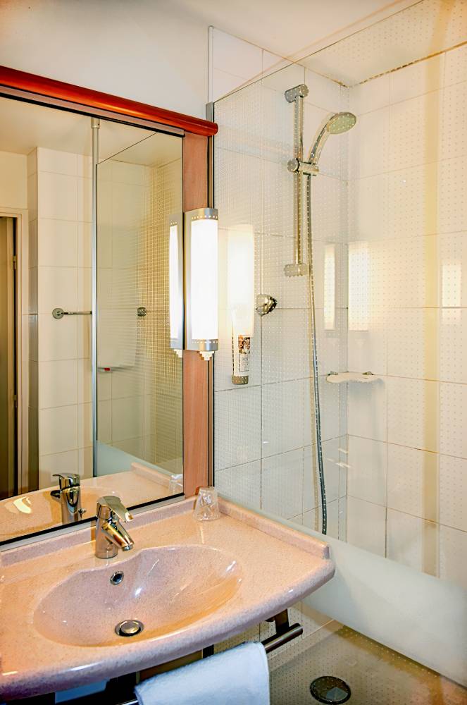 ibis Poitiers South