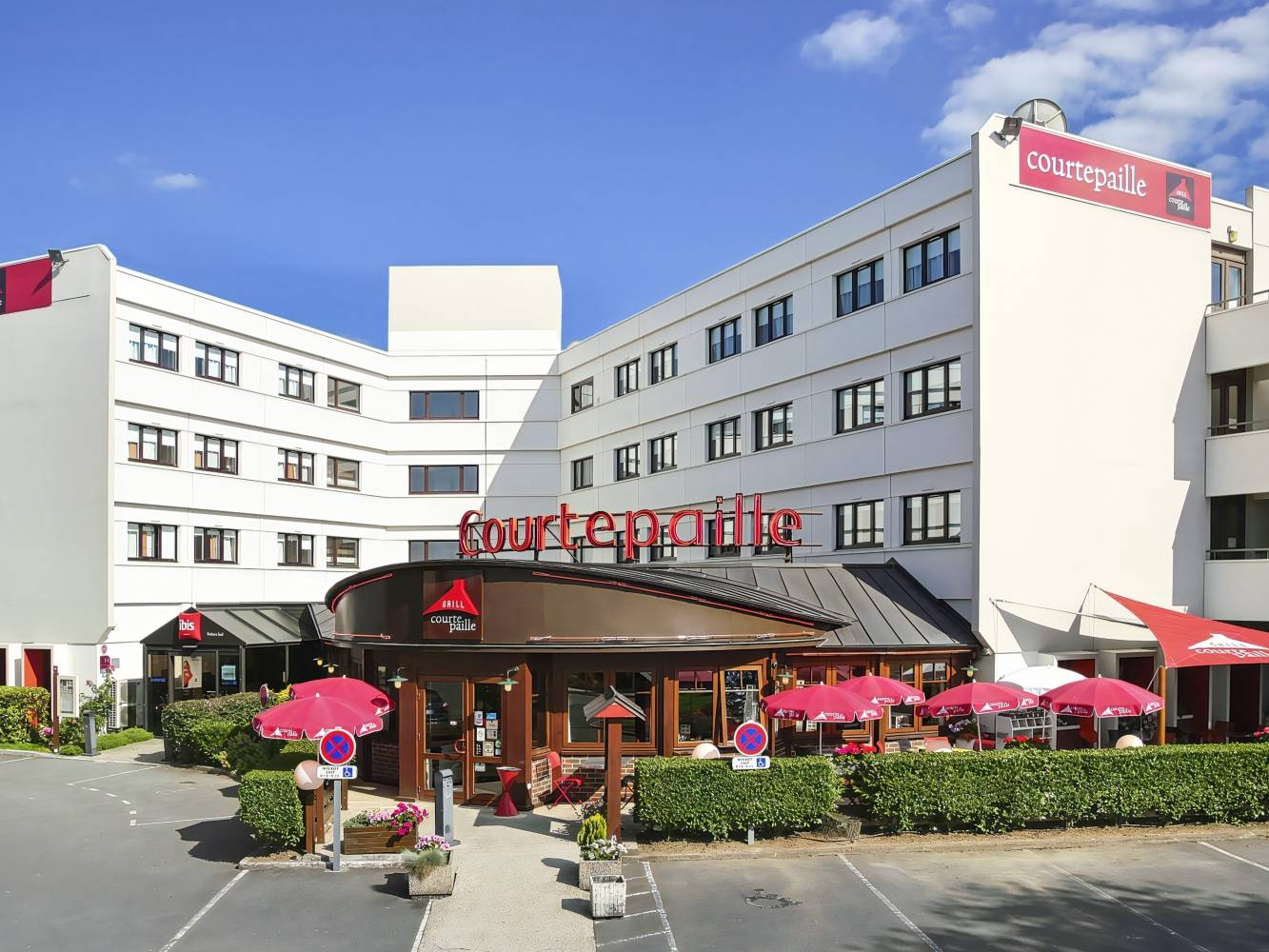 ibis Poitiers South