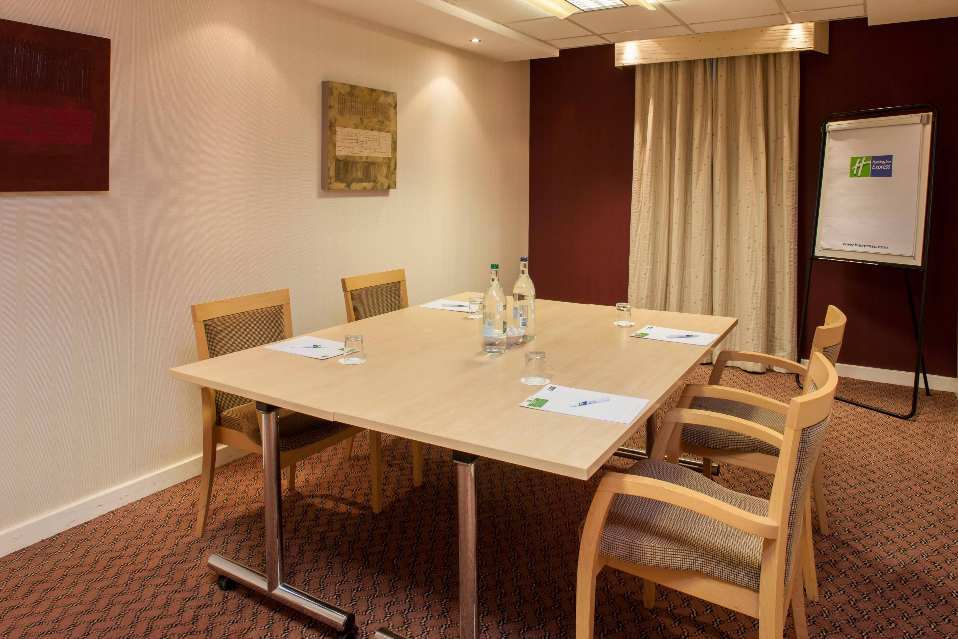 Holiday Inn Express, London Stansted Airport