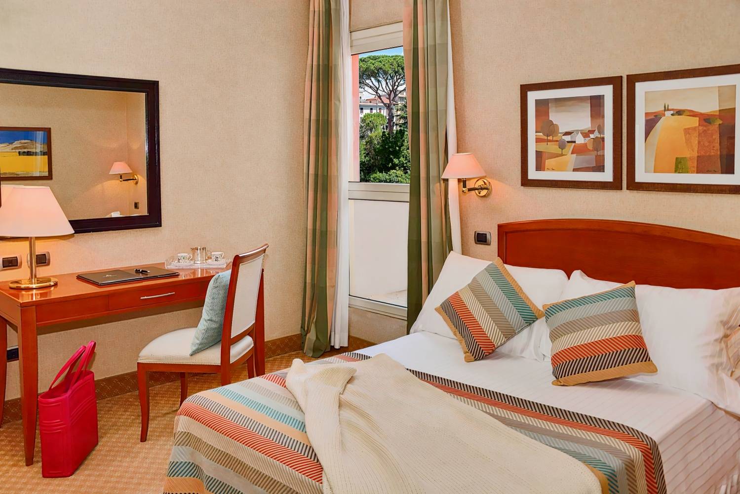 LH HOTEL LLOYD ROME