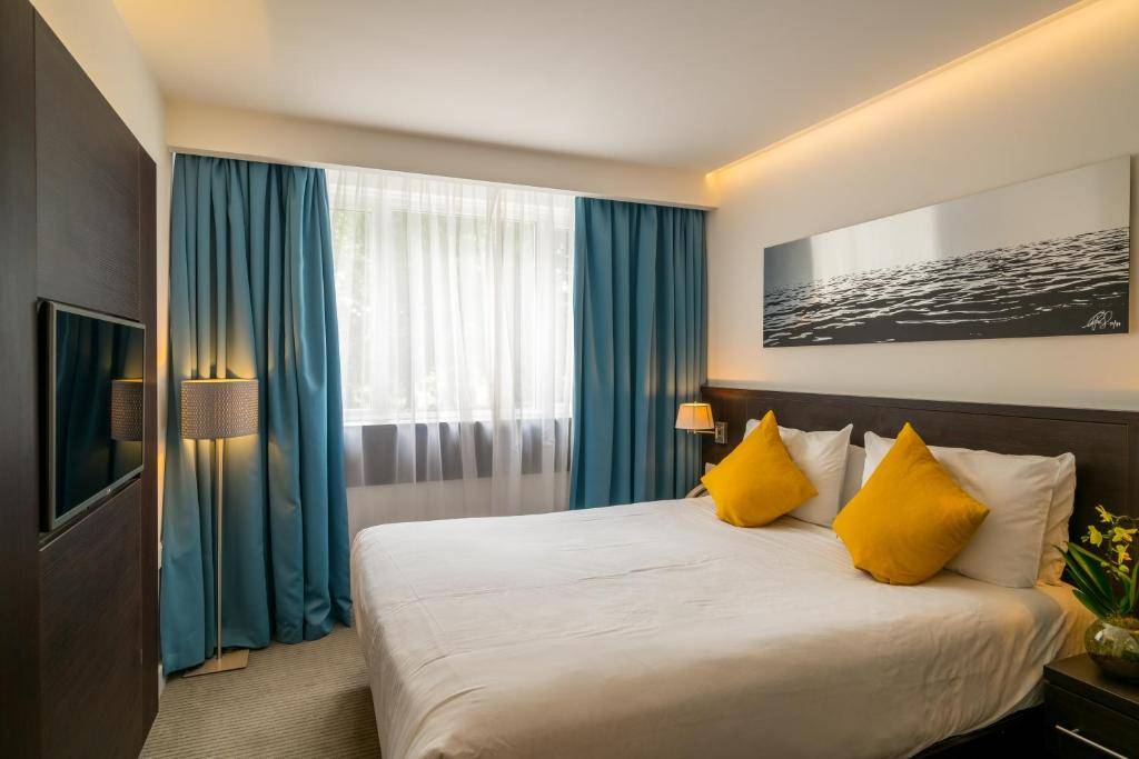 Pelican London Hotel & Residence