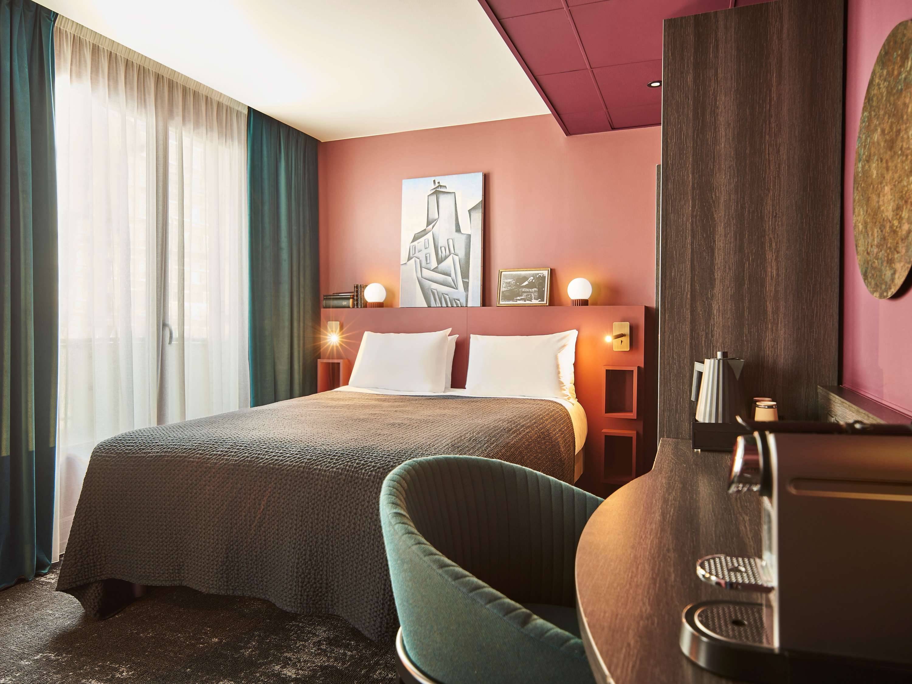 Mercure Paris Tour Eiffel Pont Mirabeau Hotel