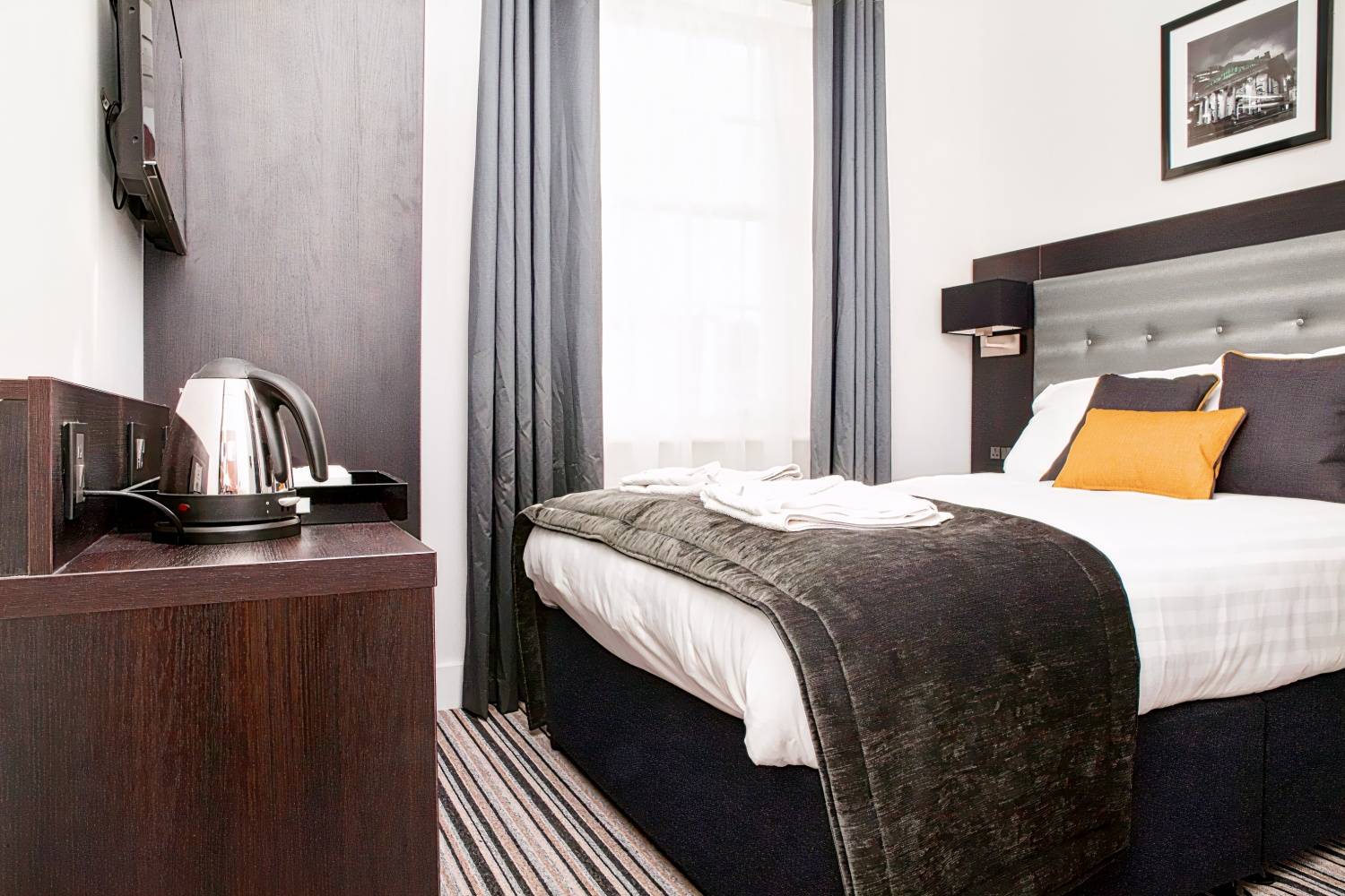 The Tudor Inn Hotel