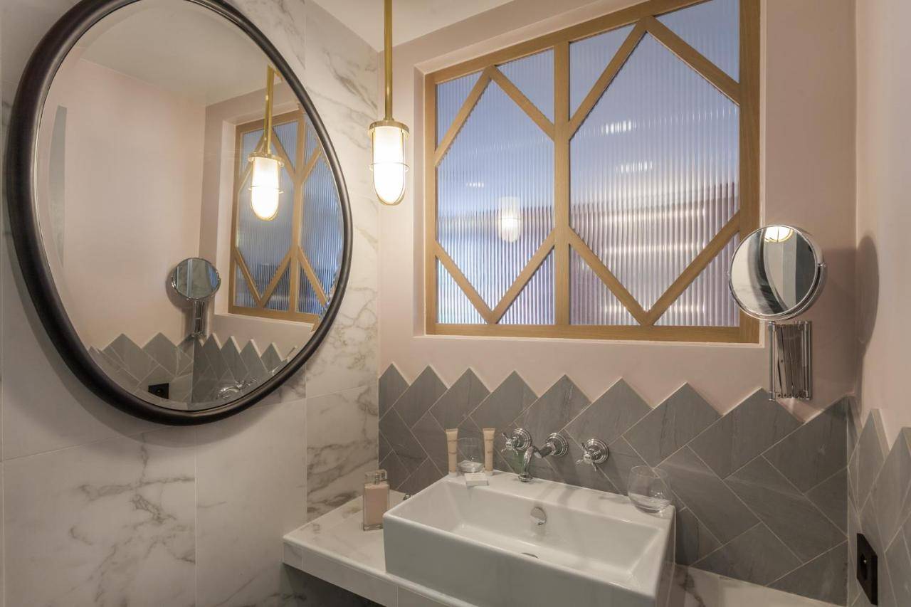 Handsome Hôtel by Elegancia