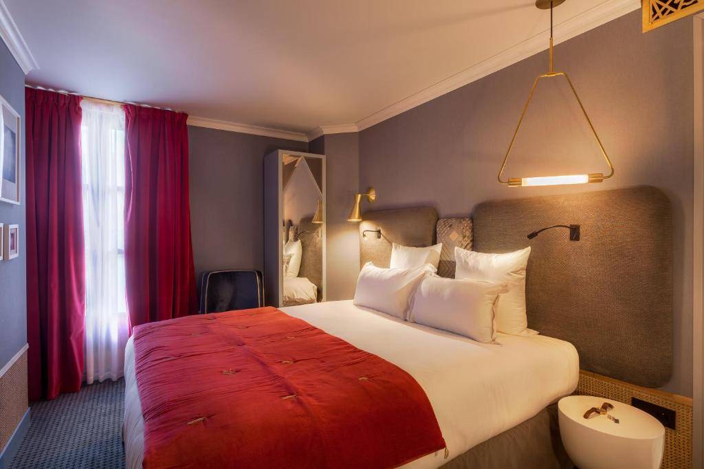 Handsome Hôtel by Elegancia