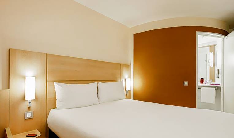 Ibis Cardiff