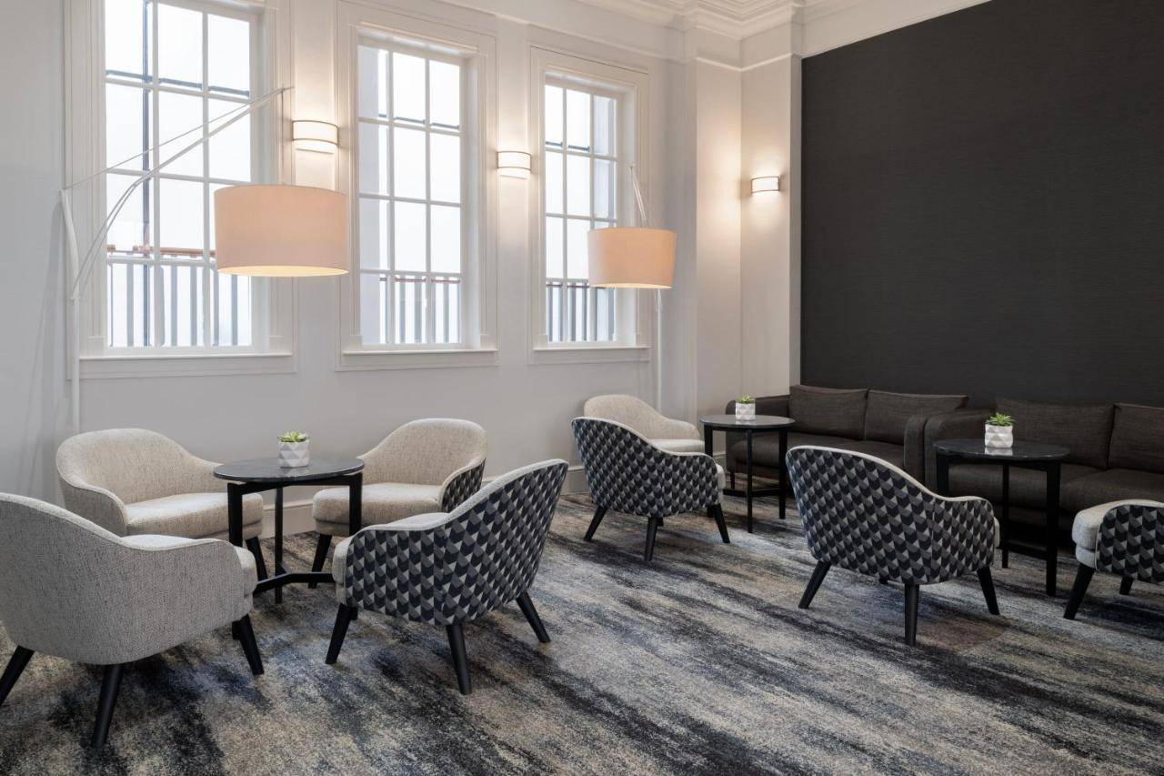 Delta Hotels by Marriott Heathrow / Windsor
