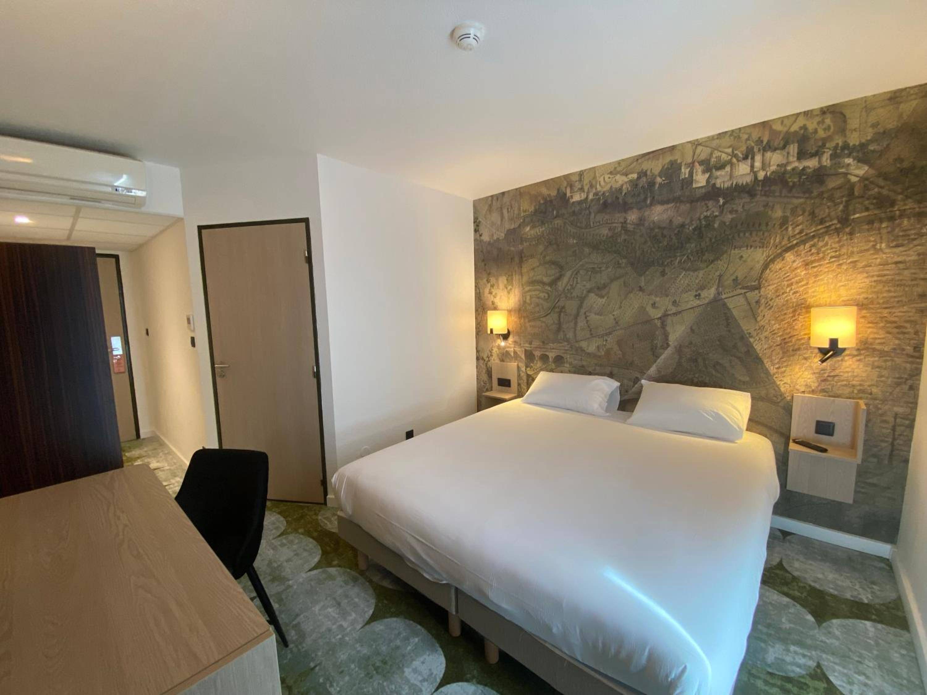 Hotel Pont Rouge