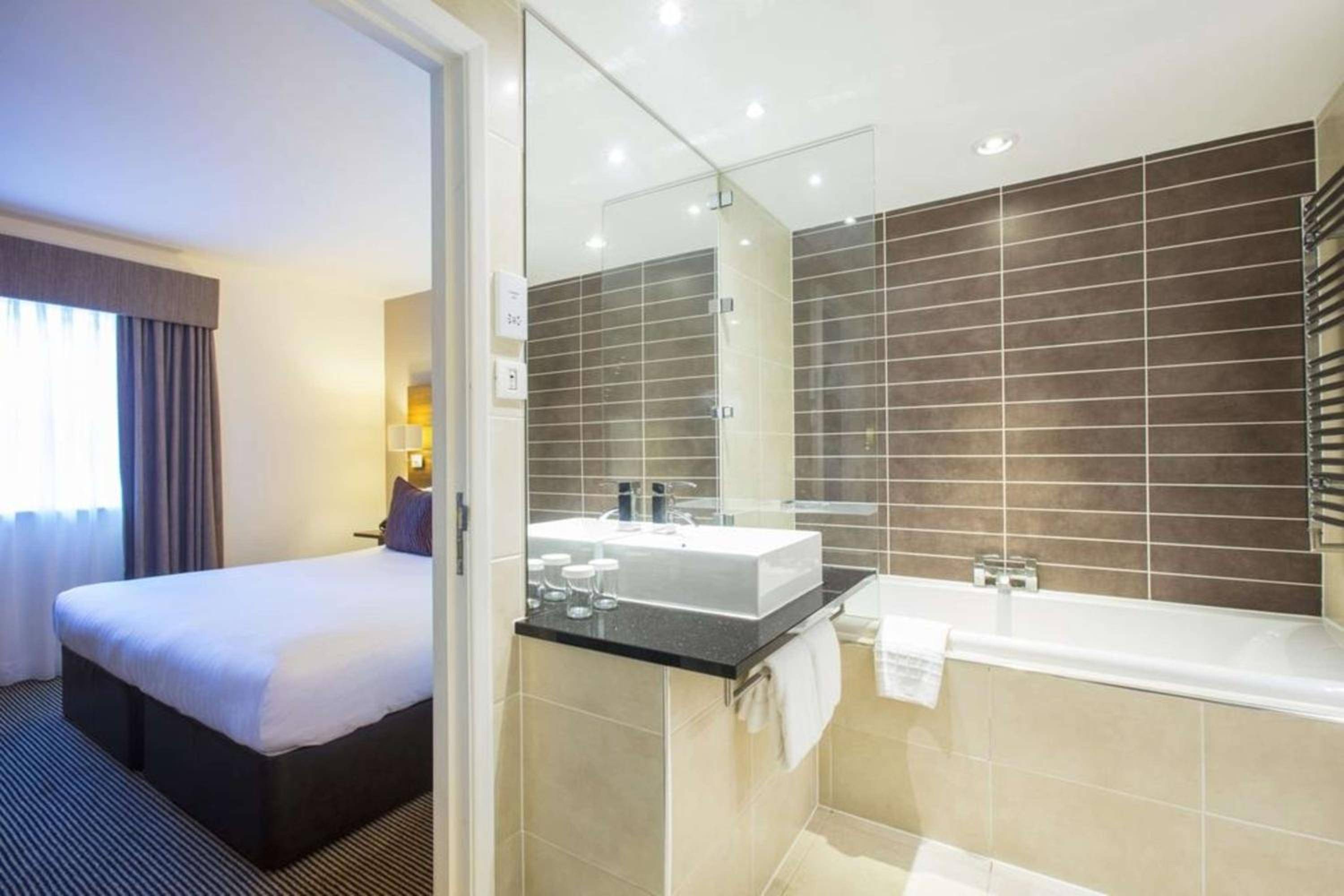 Doubletree By Hilton Chester