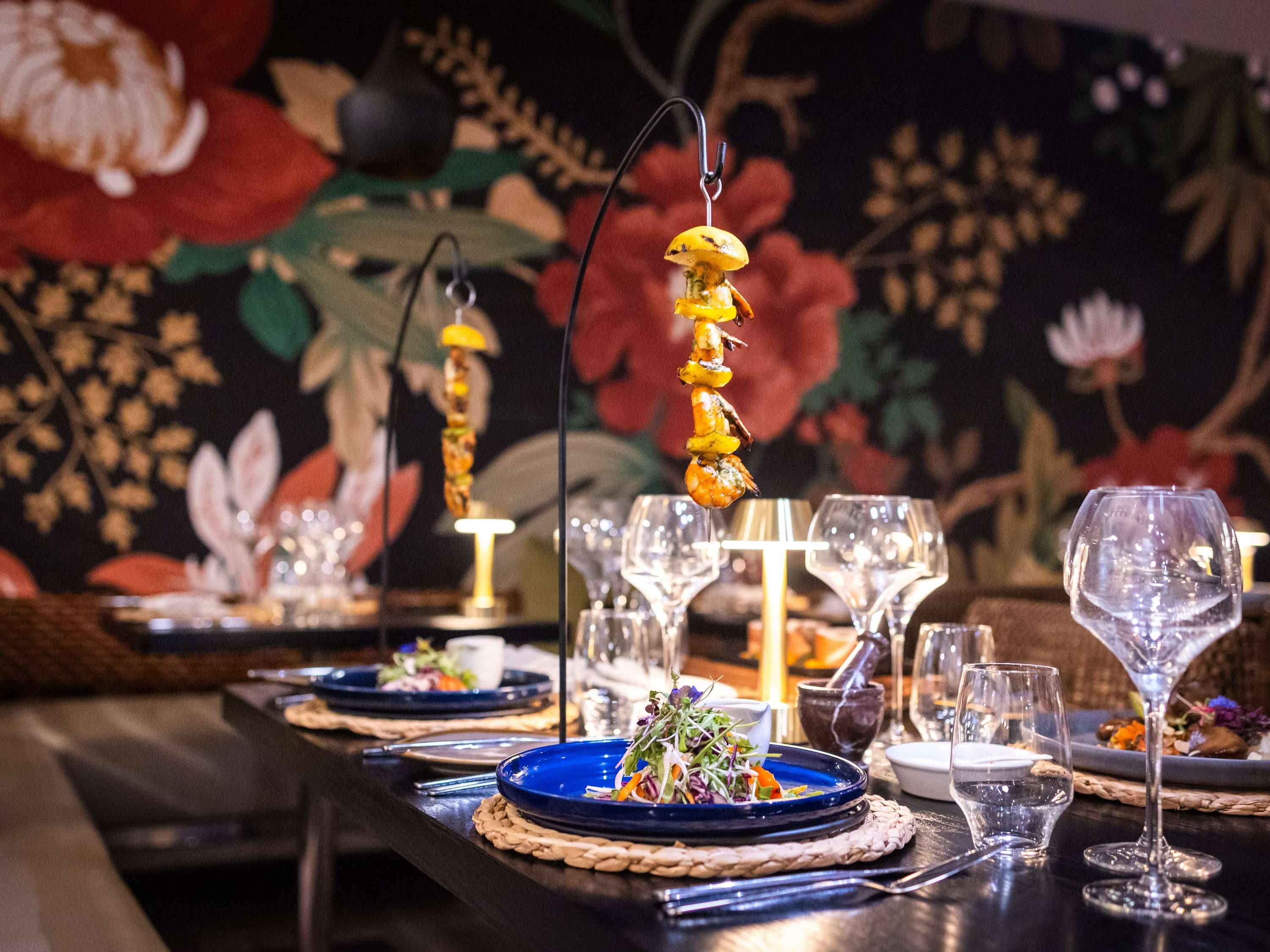 Novotel London West