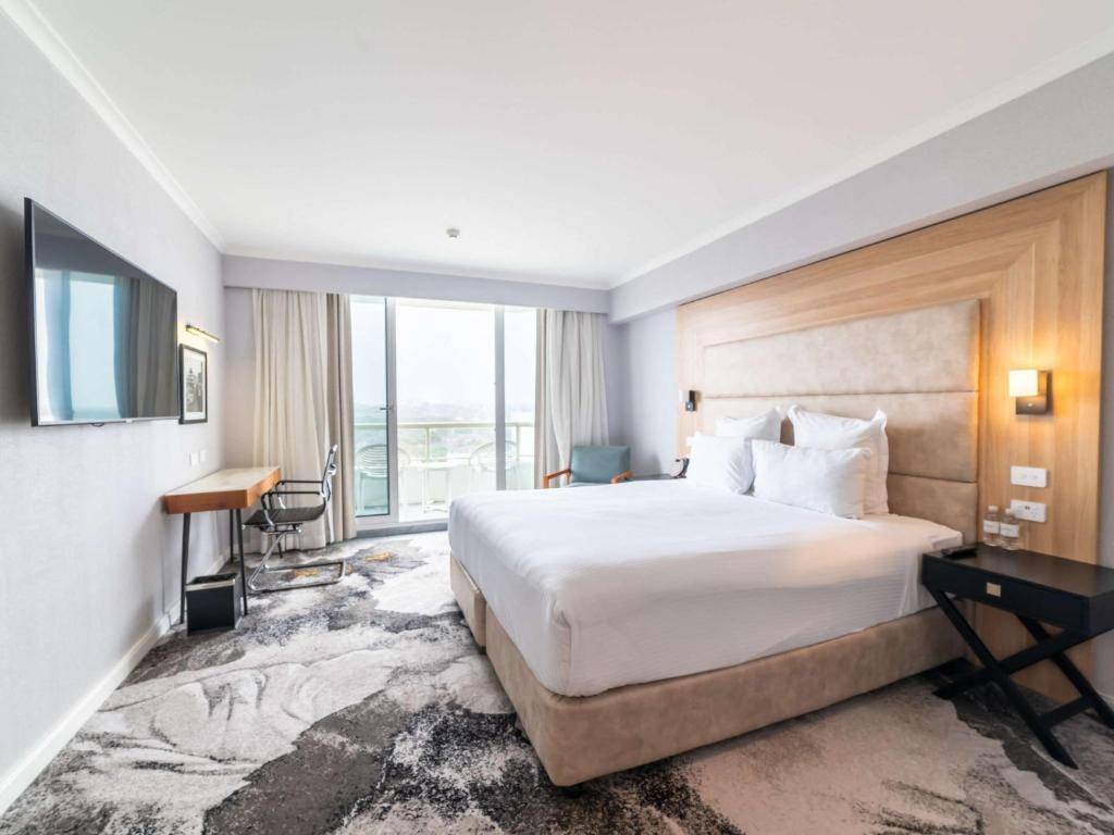 Novotel Sydney Brighton Beach