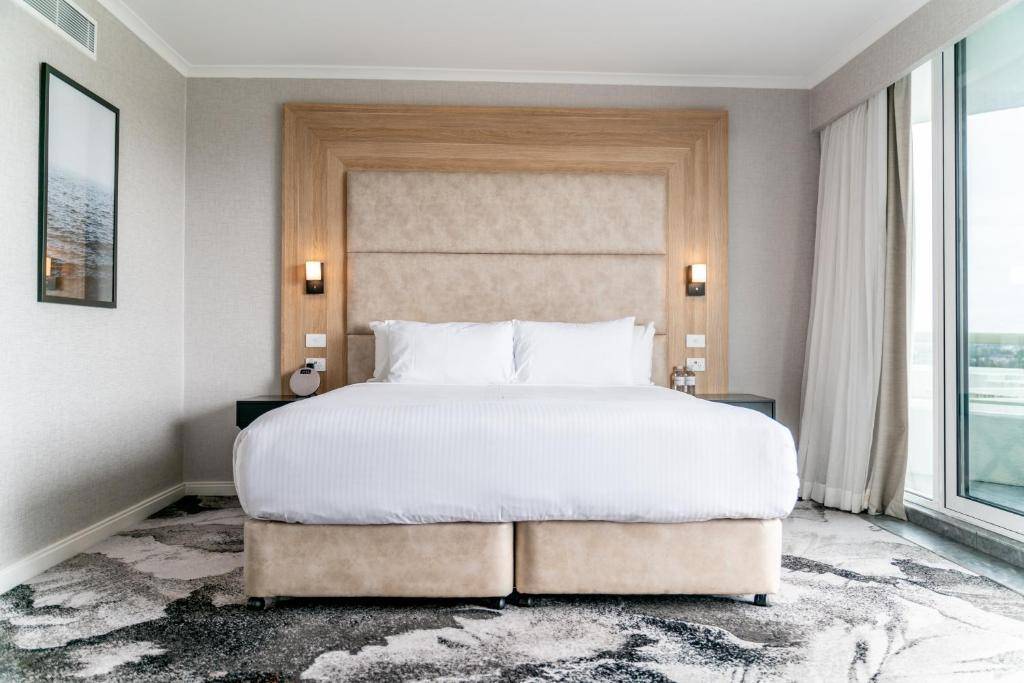 Novotel Sydney Brighton Beach