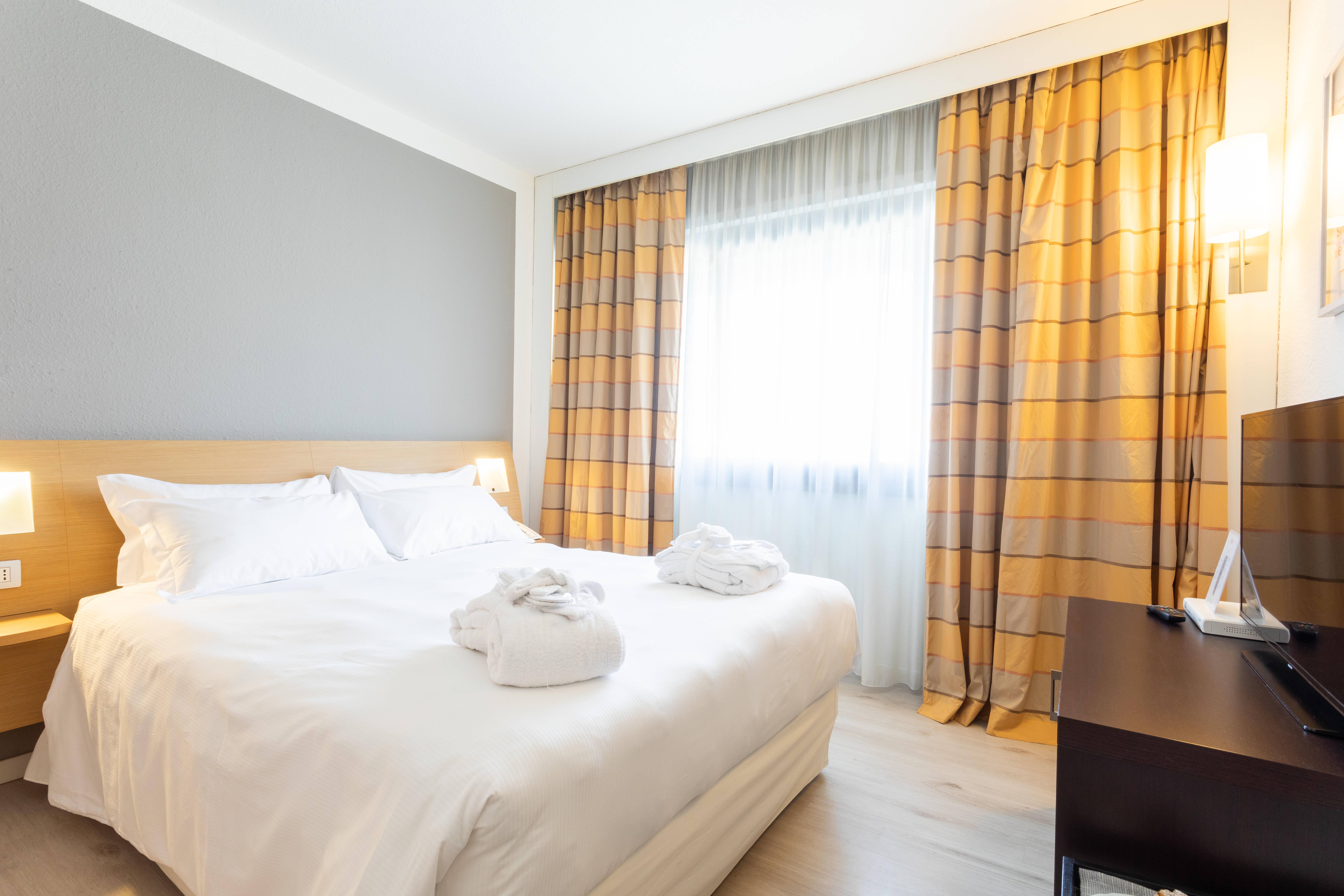 Living Place Hotel