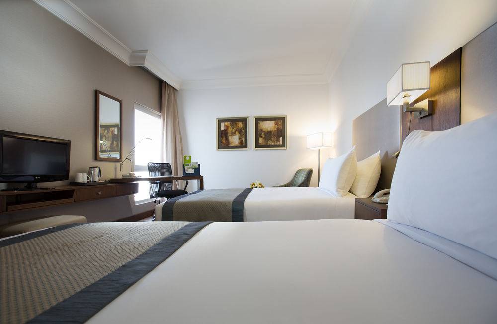 Crowne Plaza Abu Dhabi