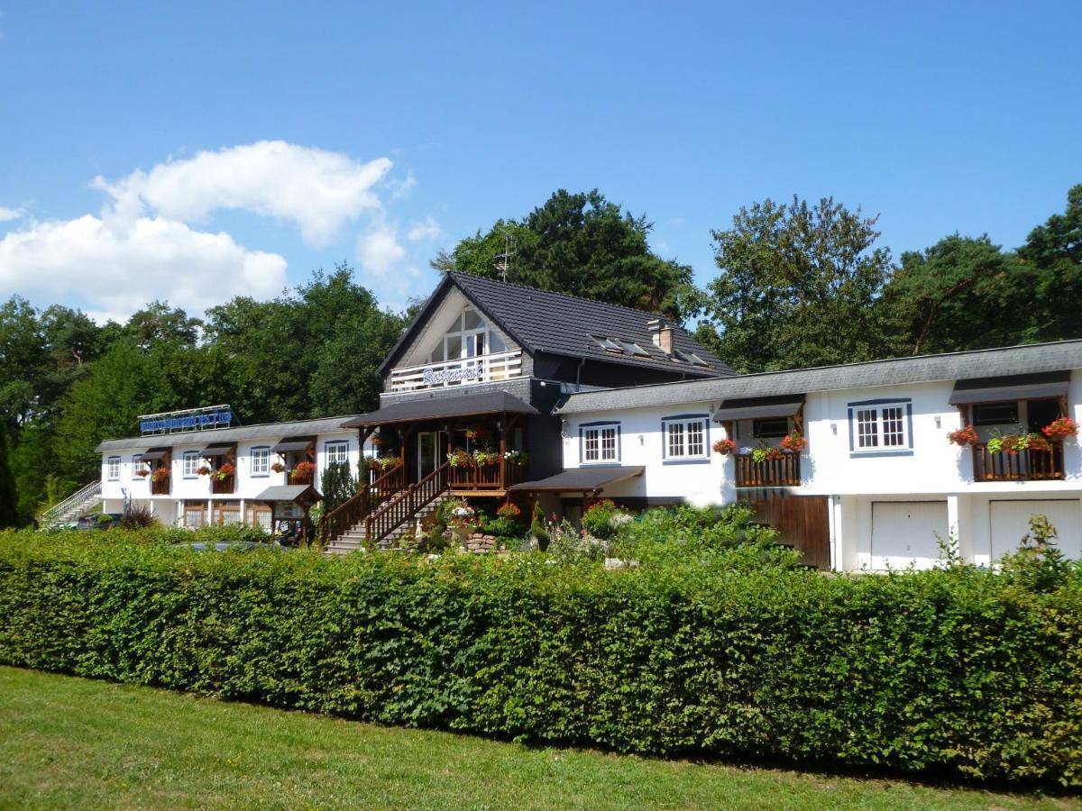 Hotel Restaurant Les Pins Logis