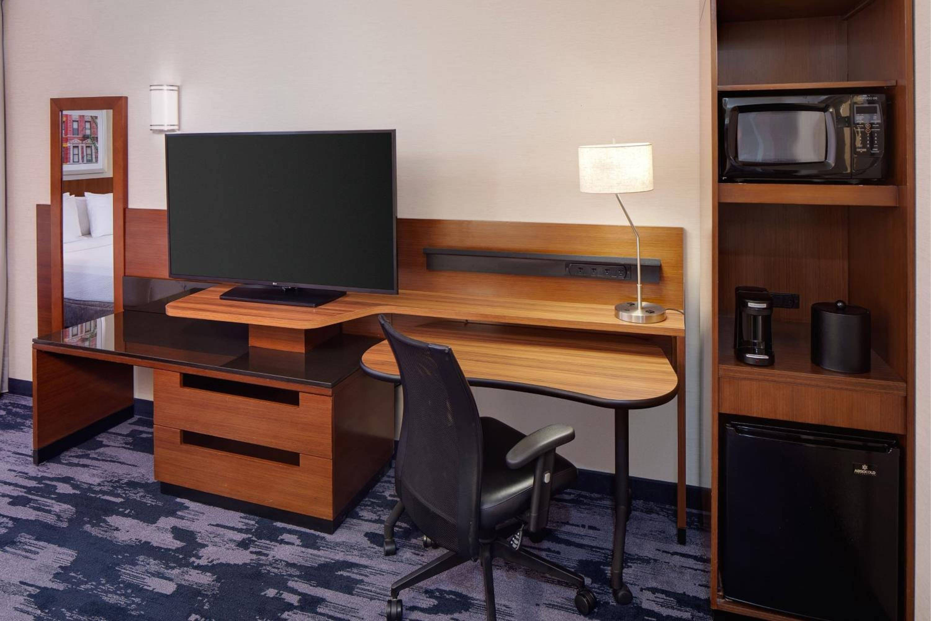 Fairfield Inn & Suites Manhattan / Downtown East