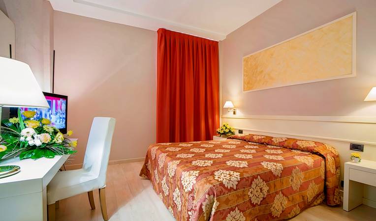 Euro Hotel