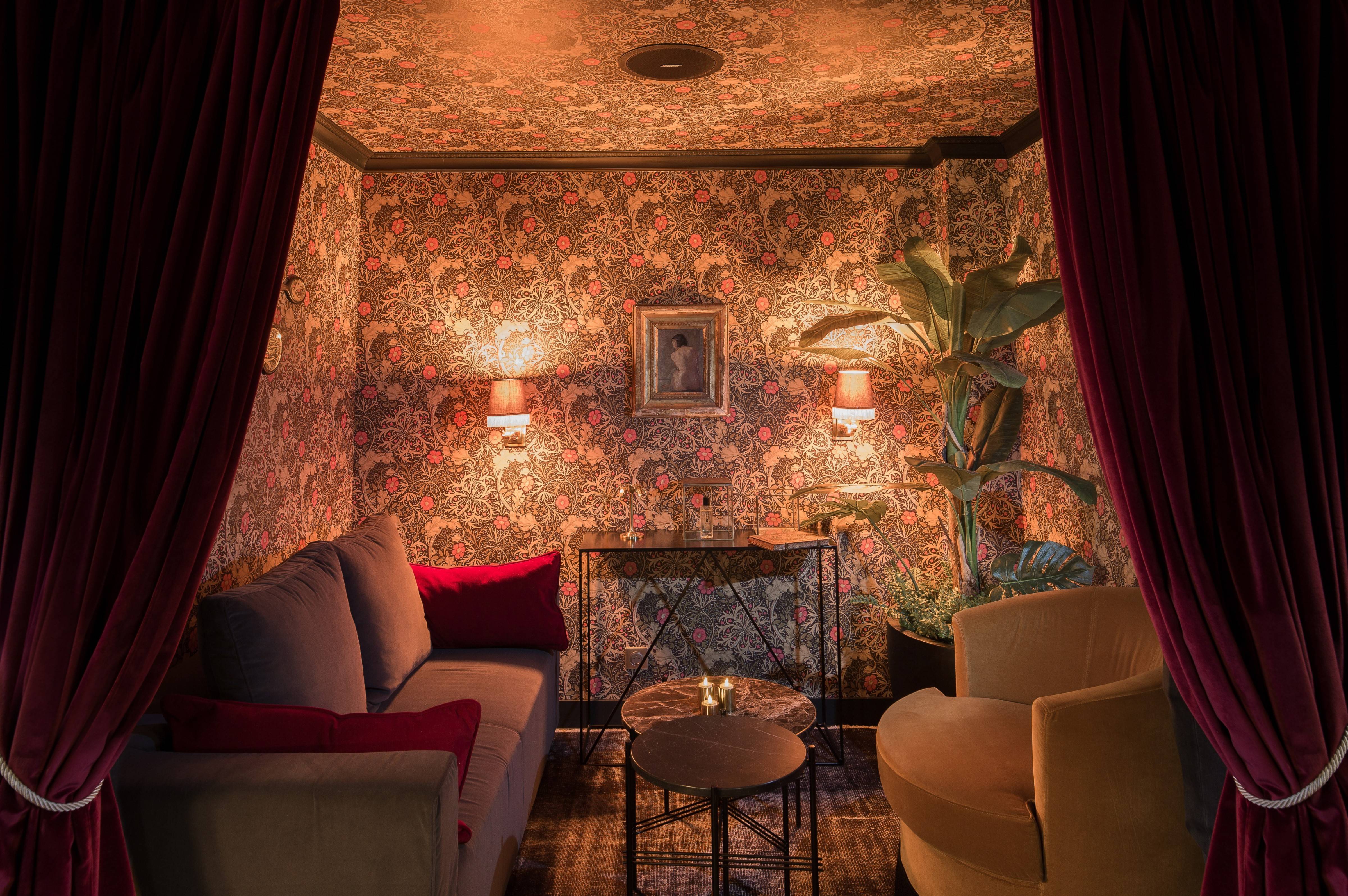 Snob Hotel by Elegancia