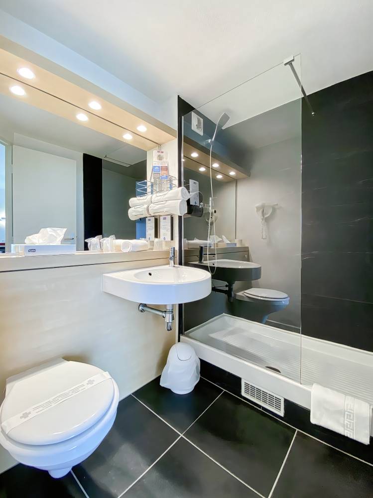 Kyriad Paris Ouest - Colombes