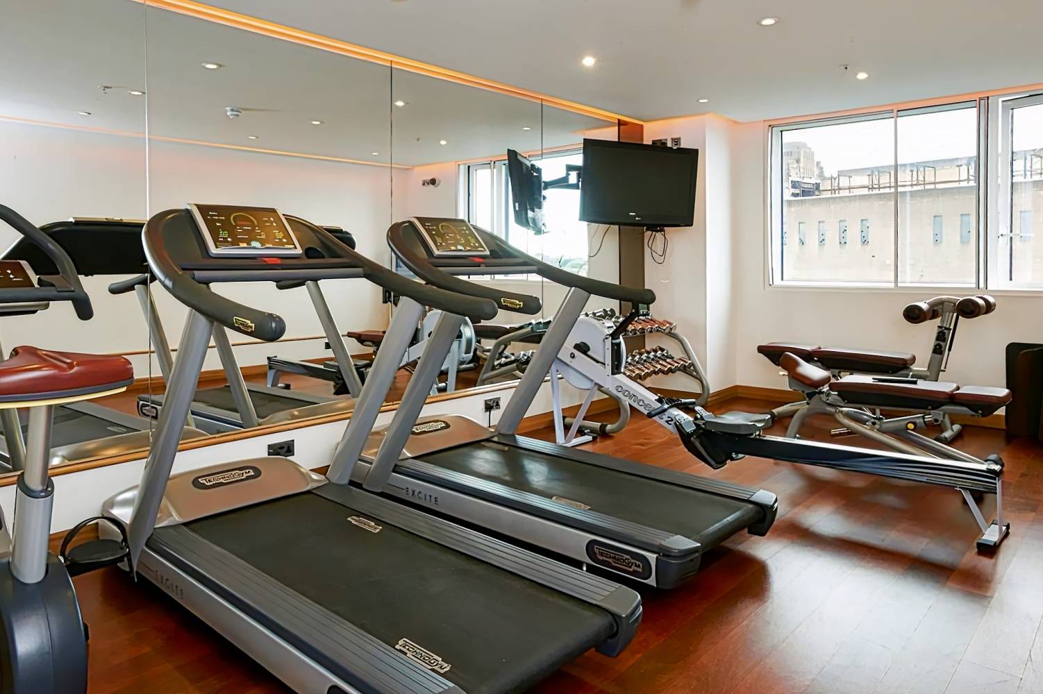 Pestana Chelsea Bridge Hotel