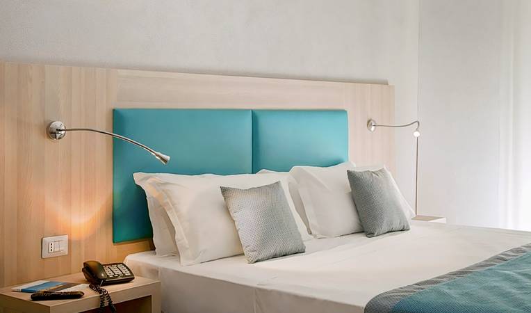 American Hotel