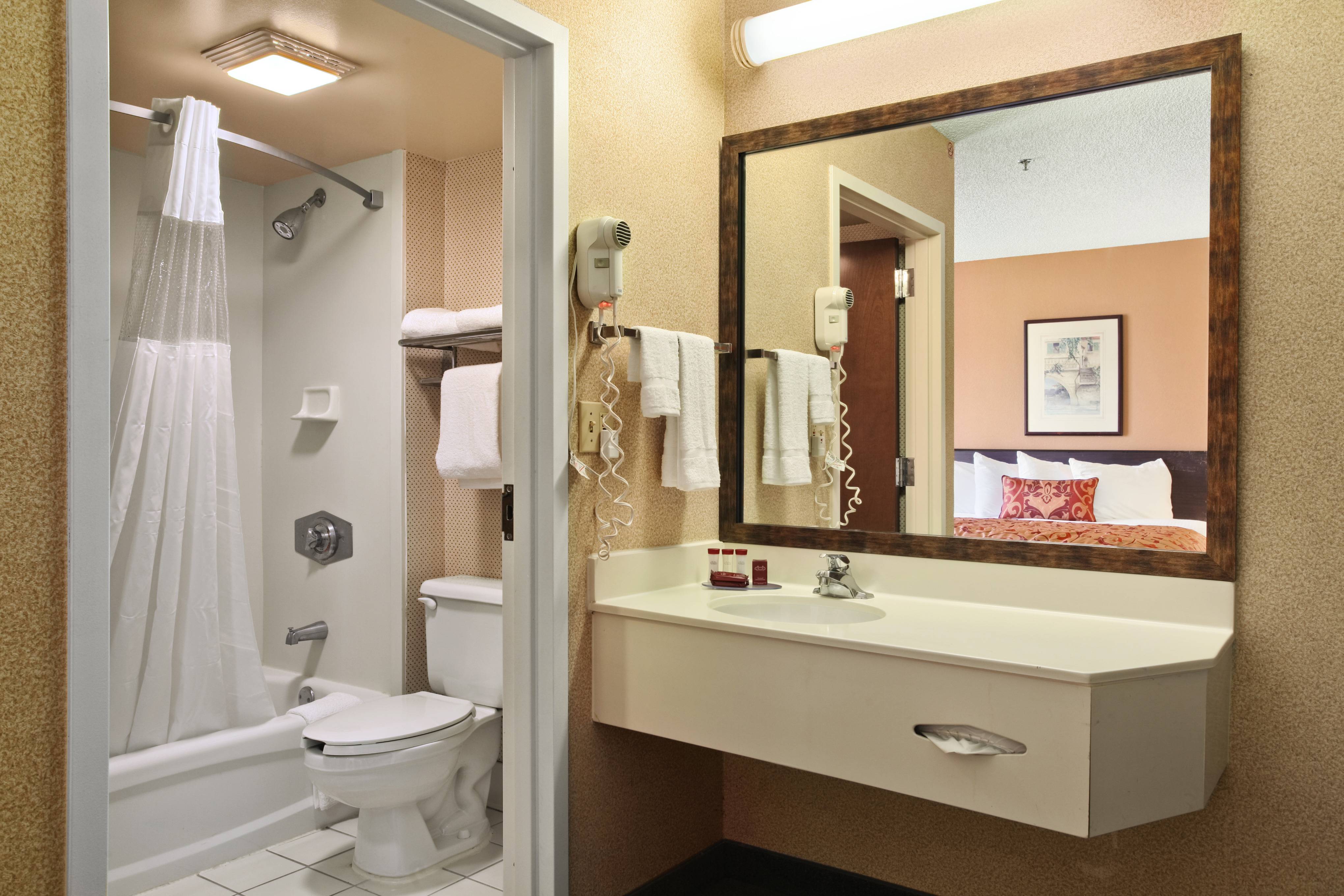 Ramada Suites Orlando Airport