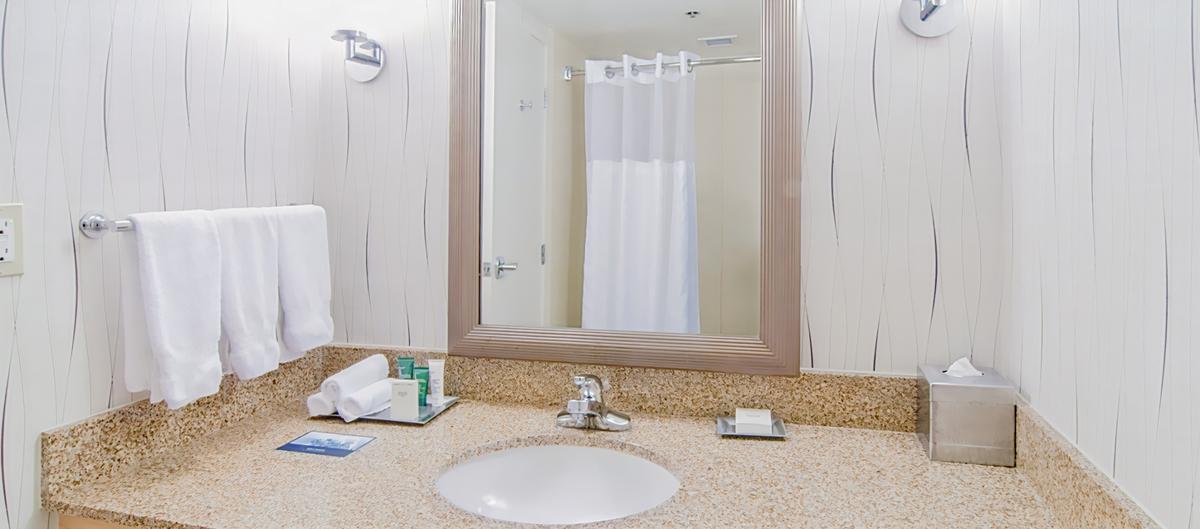 Hilton LAX Los Angeles Airport, Los Angeles : -46% during the day