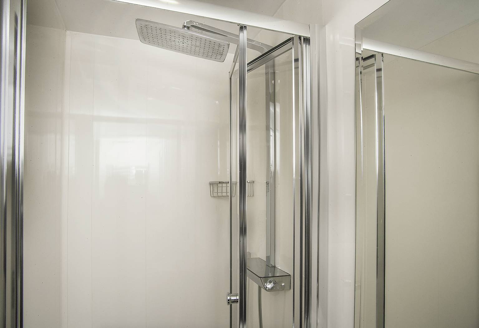146 Suites