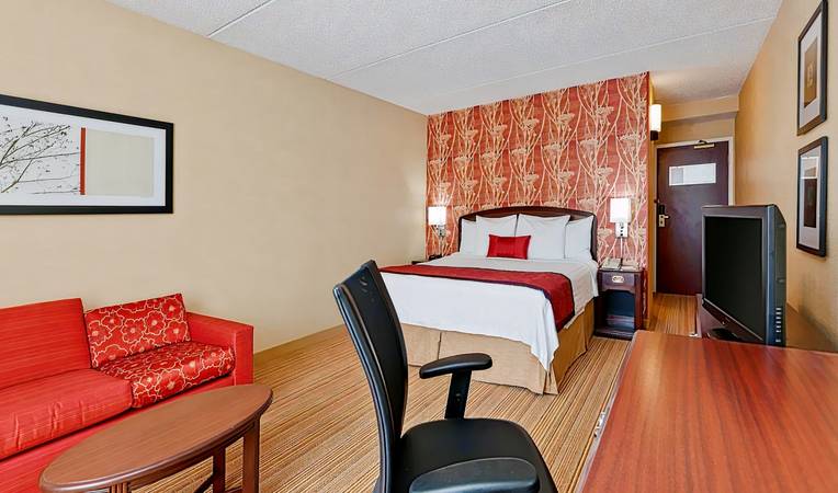 Courtyard by Marriott Chicago Midway Airport