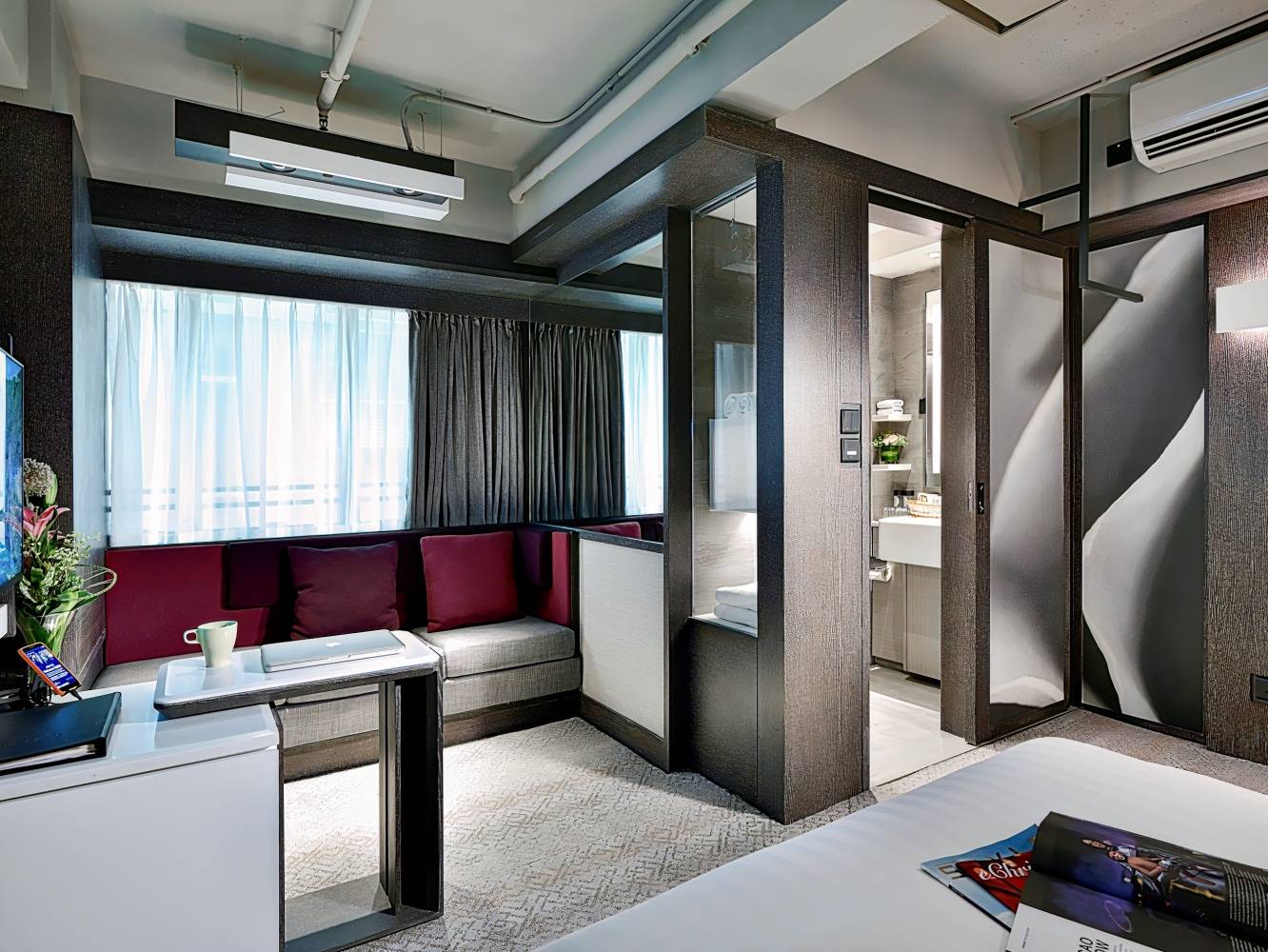 Xi Hotel
