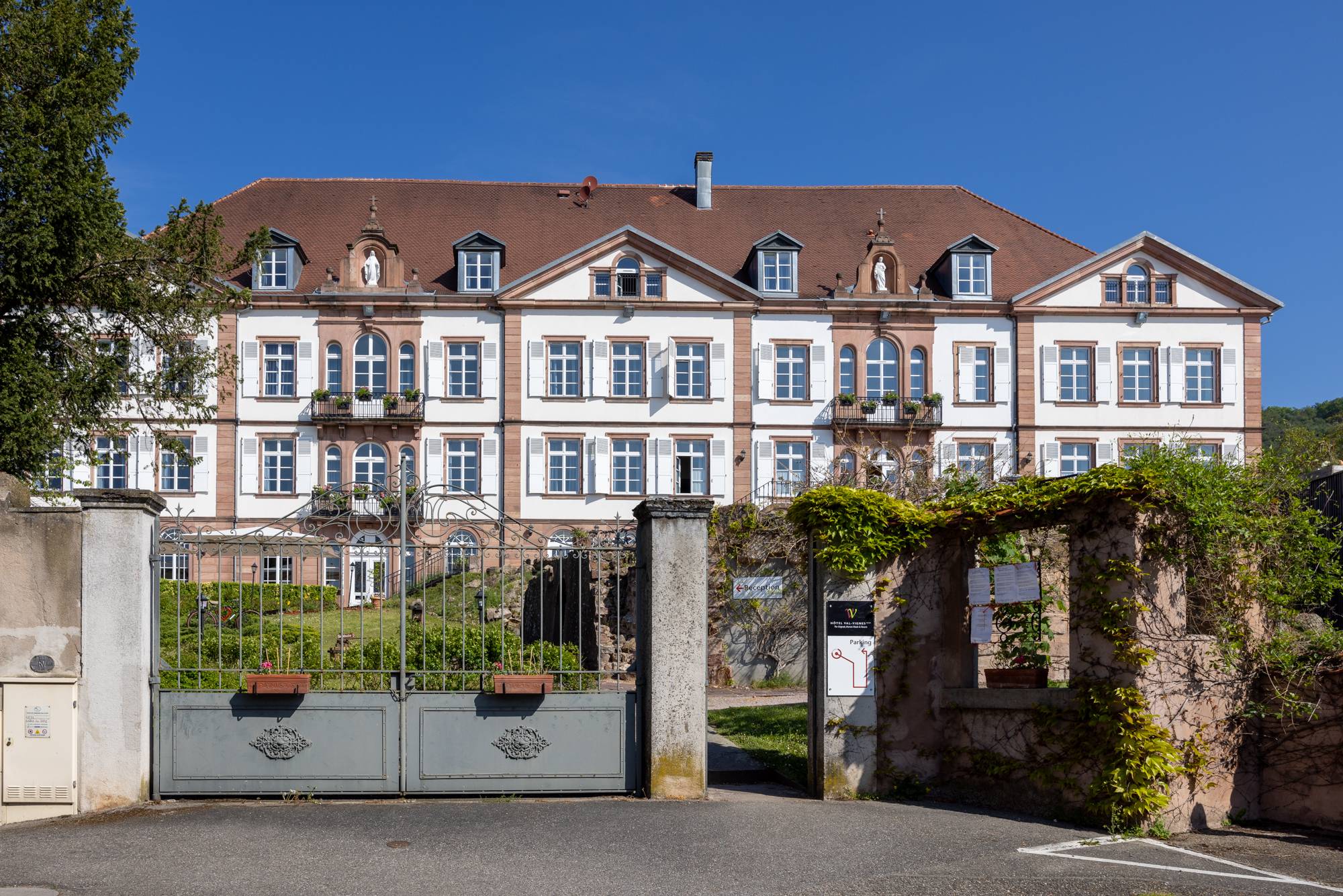 Hôtel Val-Vignes - The Originals Relais