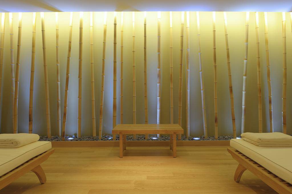 Radisson Blu Hotel Zurich Airport, Kloten hotel during the day