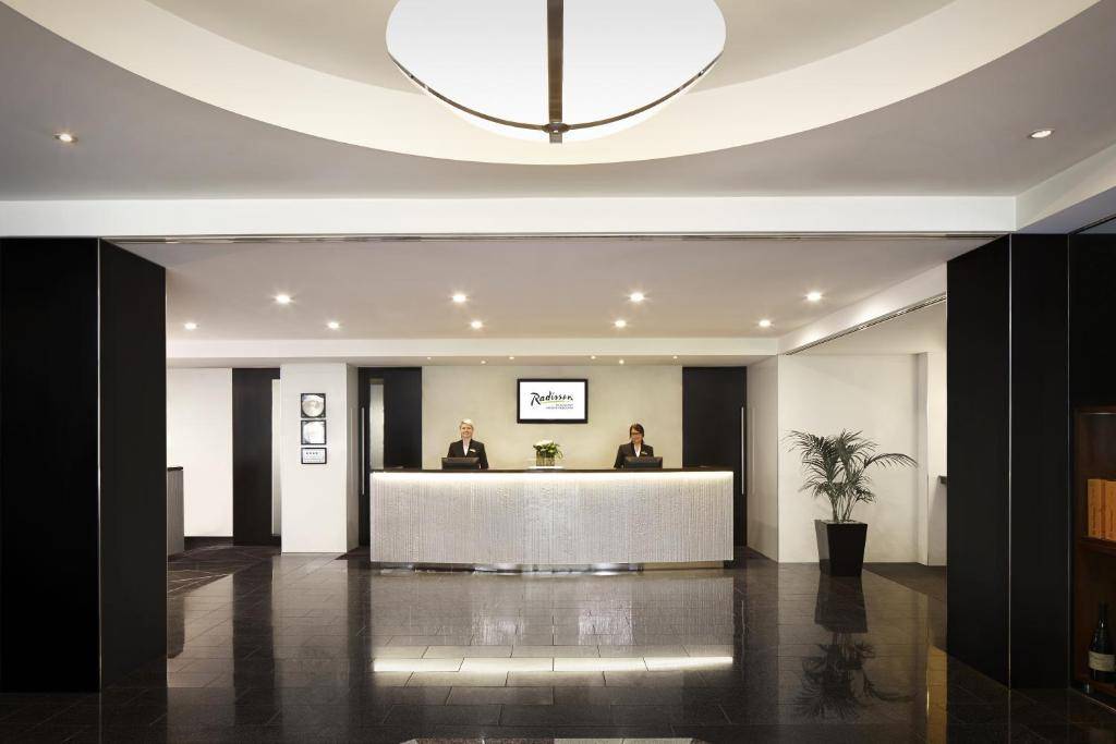 Radisson on Flagstaff Gardens