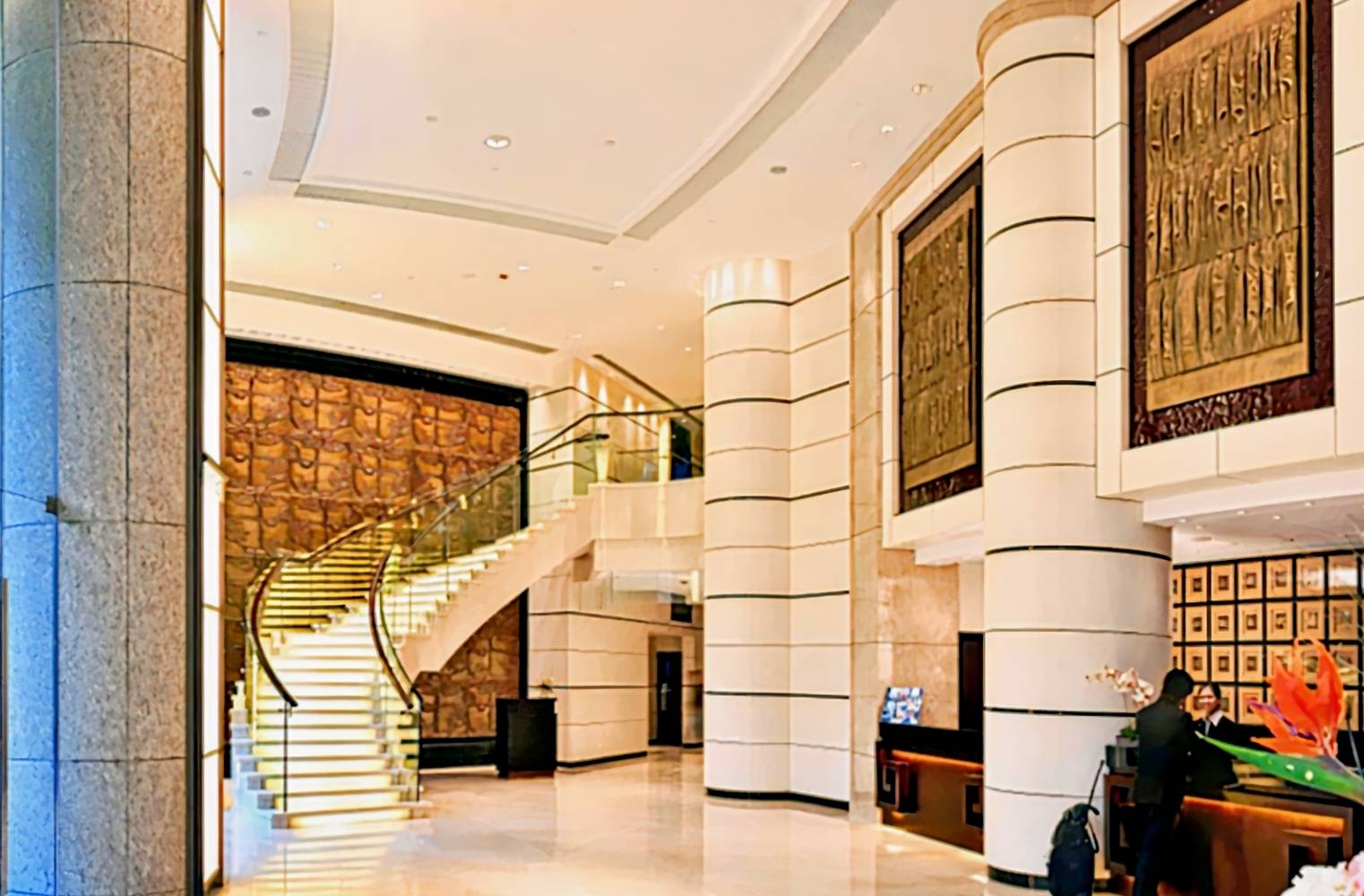 Royal View Hotel