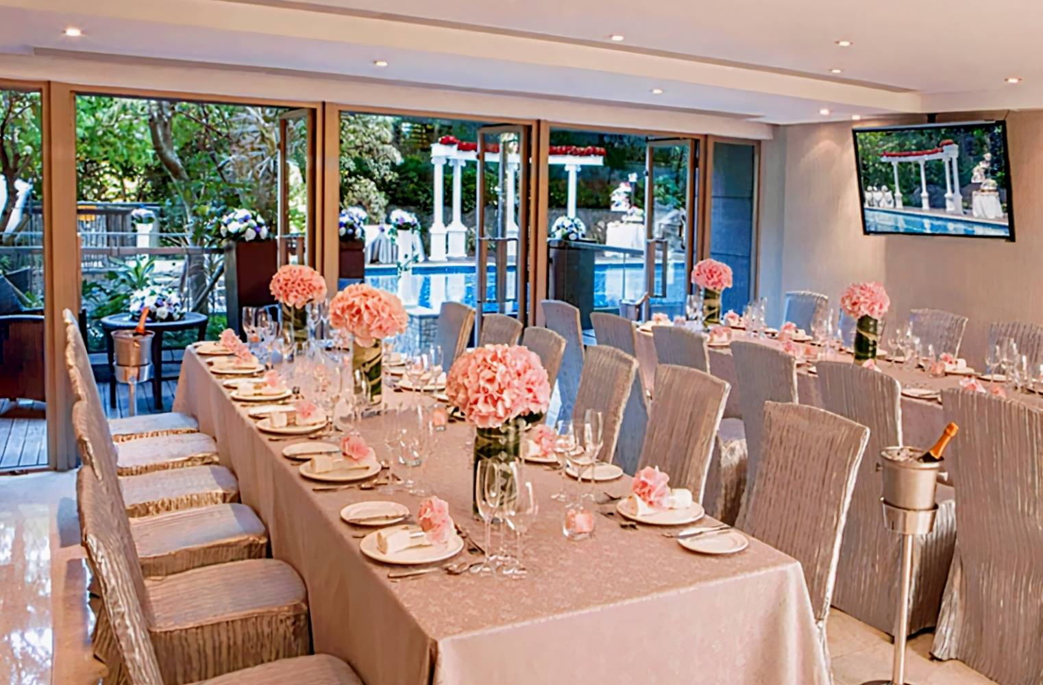 Royal View Hotel