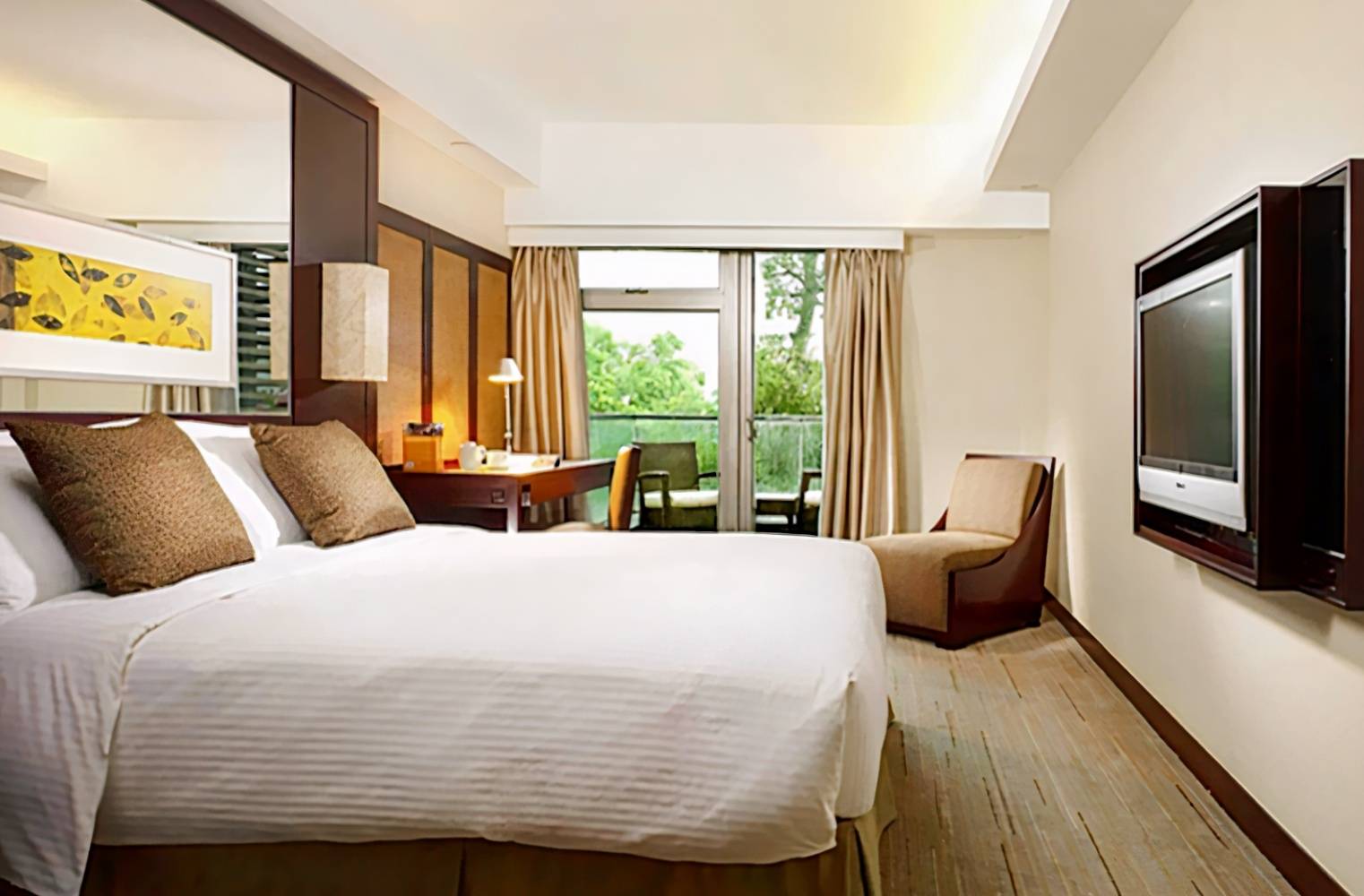 Royal View Hotel