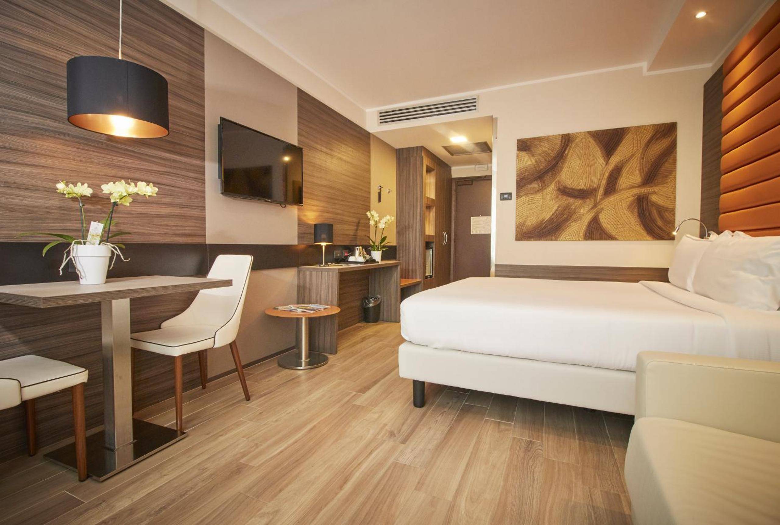 IH Hotels Milano Lorenteggio