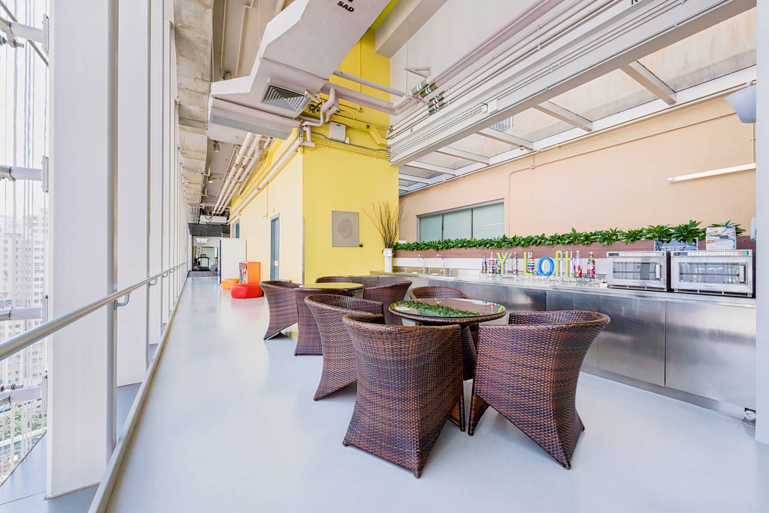 Y Loft