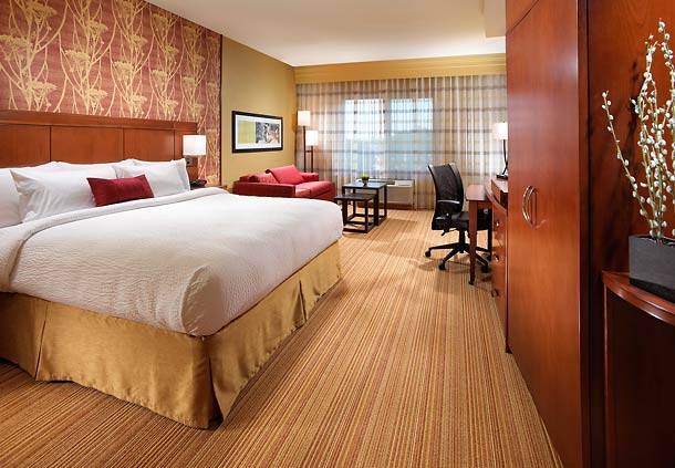 Courtyard Marriott Long Beach Airport