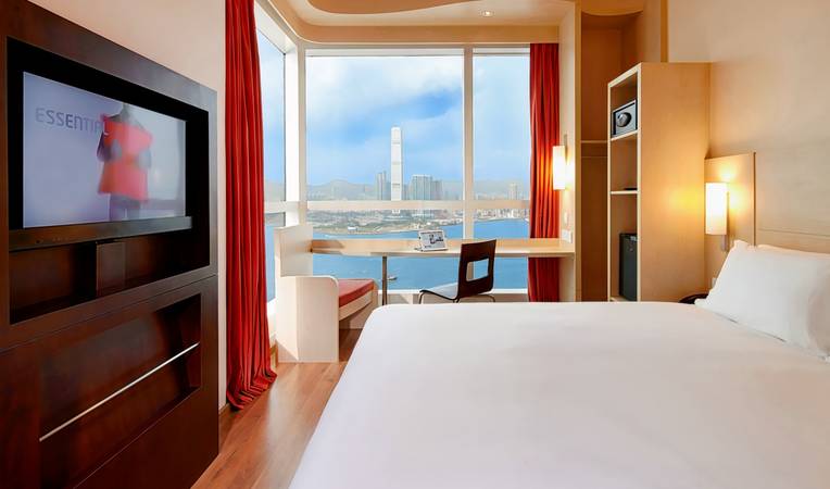 Ibis Hong Kong Central and Sheung Wan Hotel