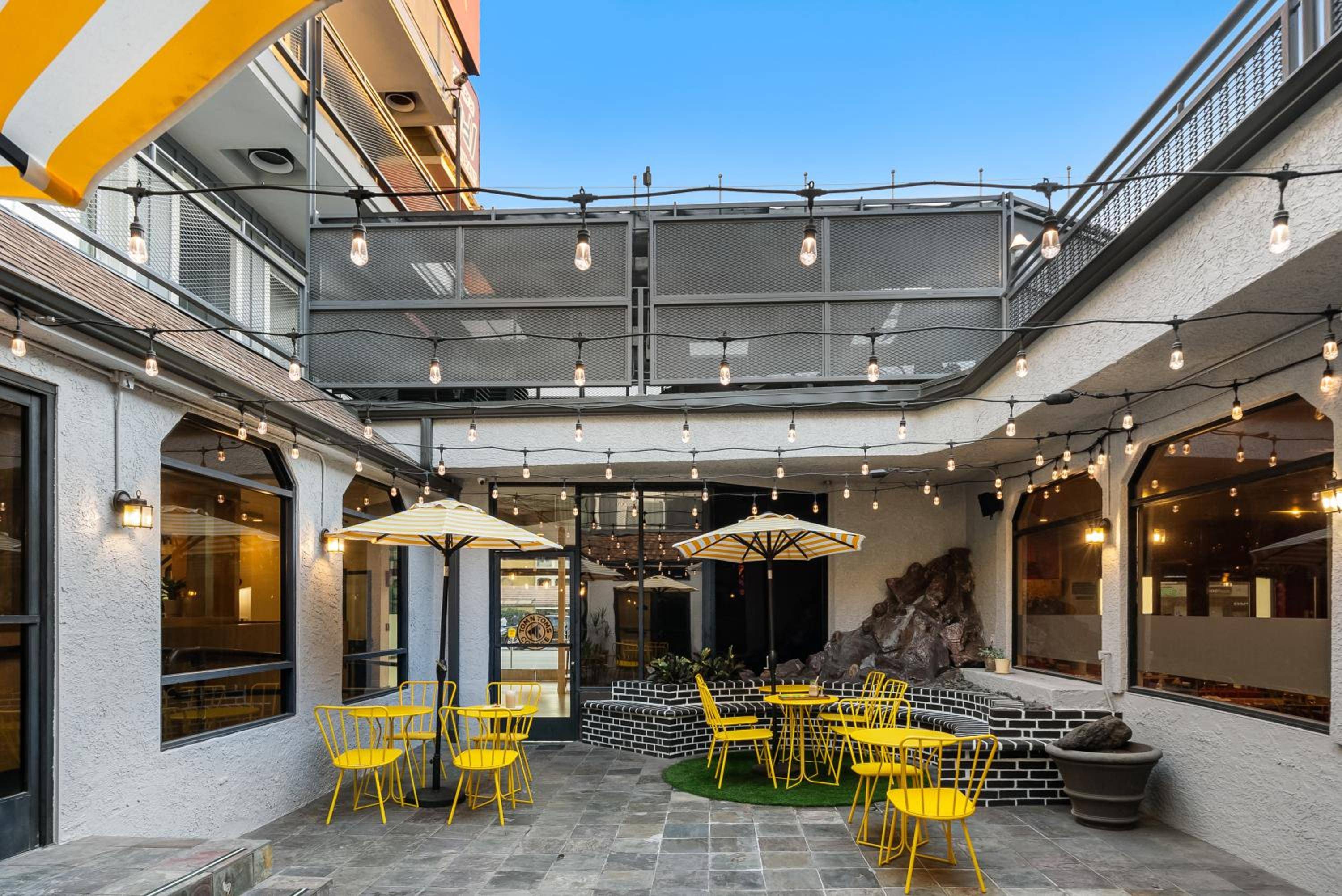 The Live Hotel